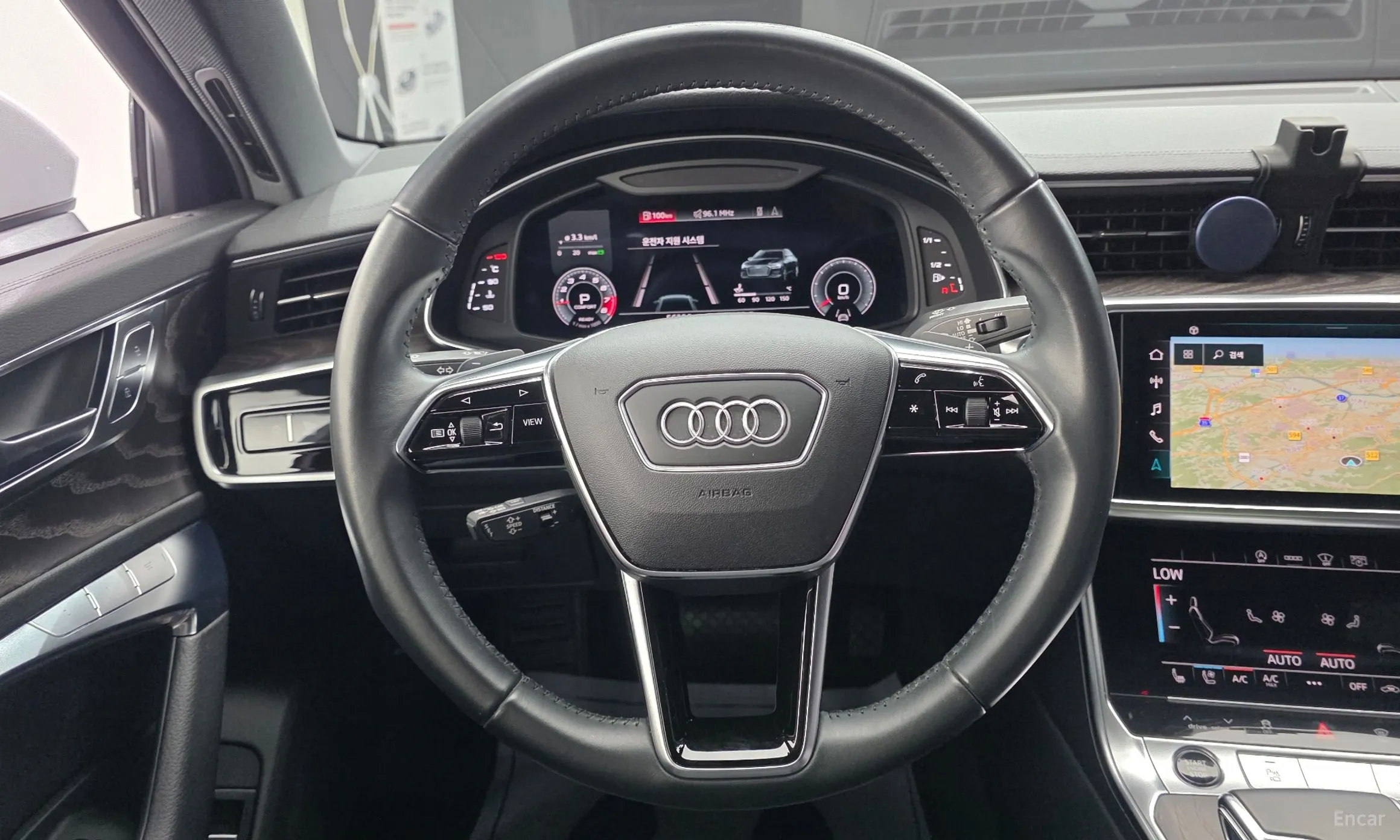 Audi A6 (C8) превью 14