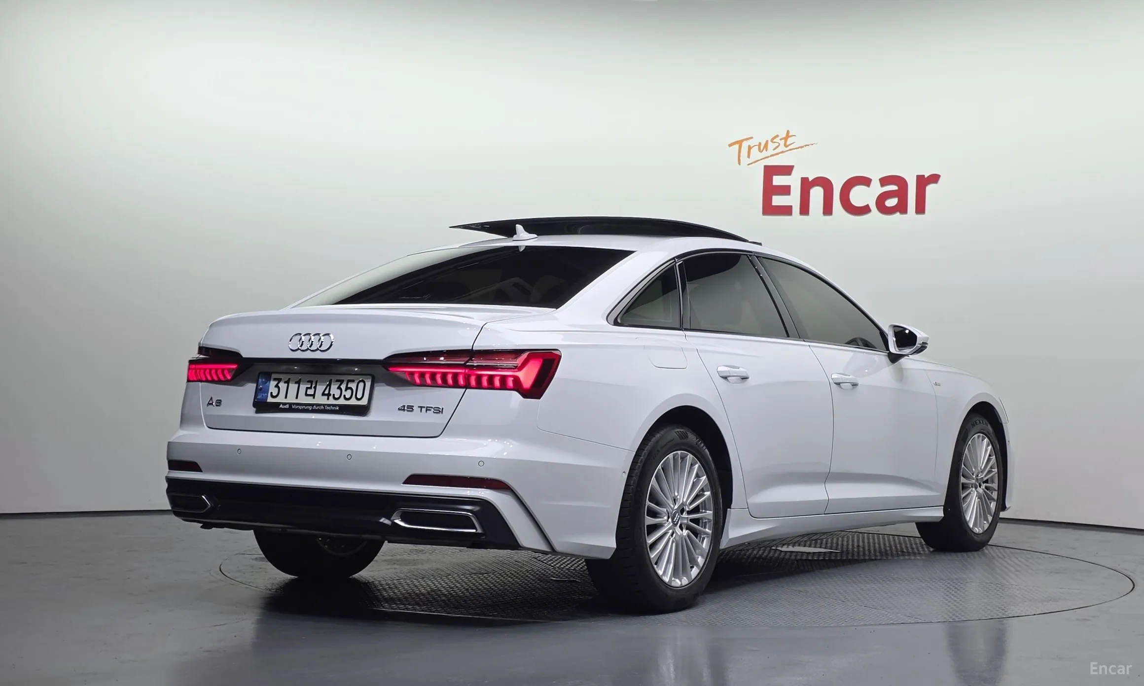Audi A6 (C8)