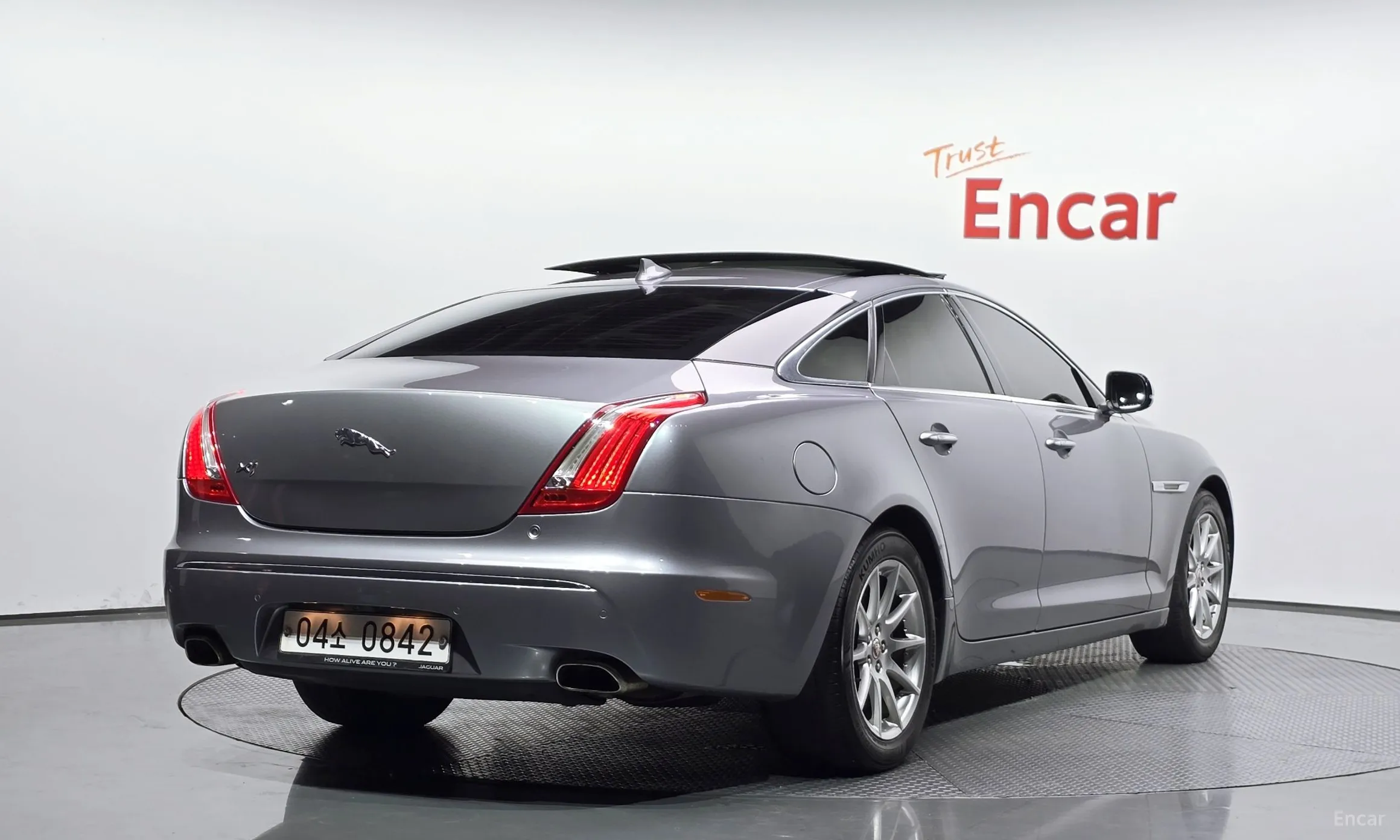 Jaguar All New XJ