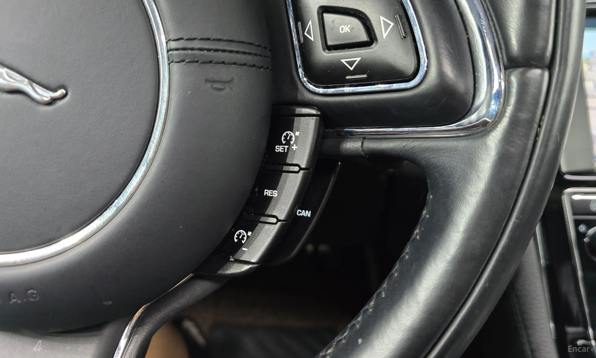Jaguar All New XJ превью 16