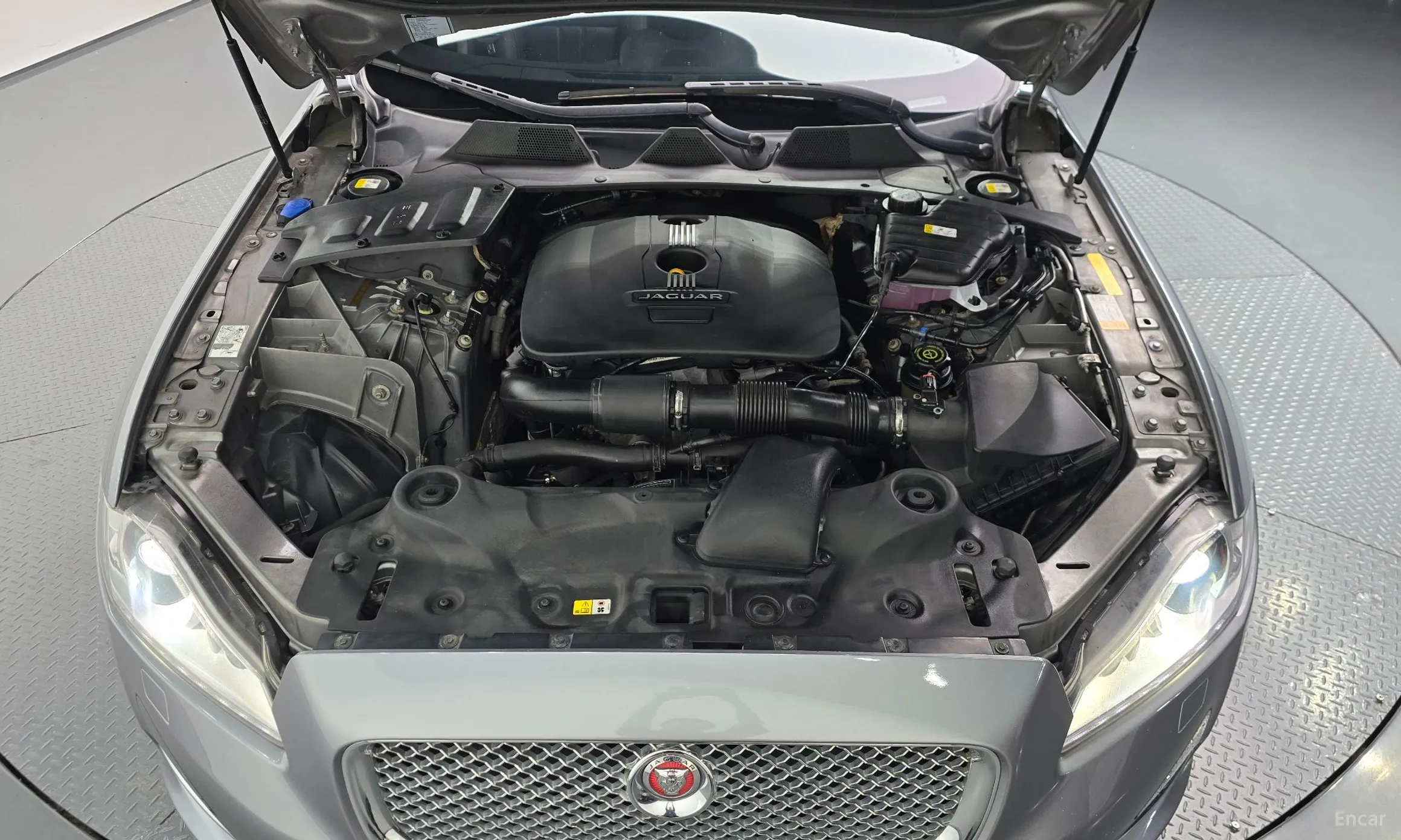 Jaguar All New XJ превью 6