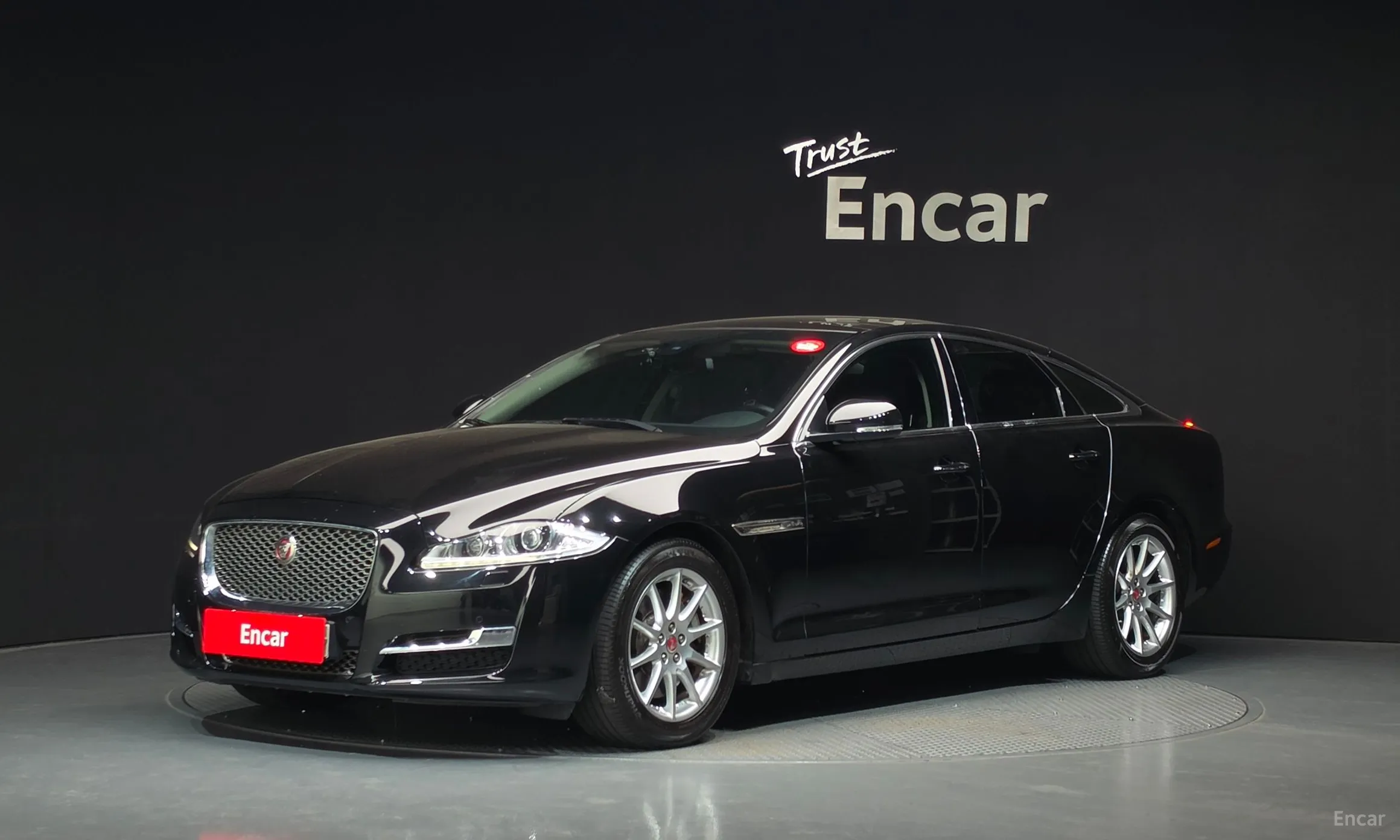 Jaguar All New XJ