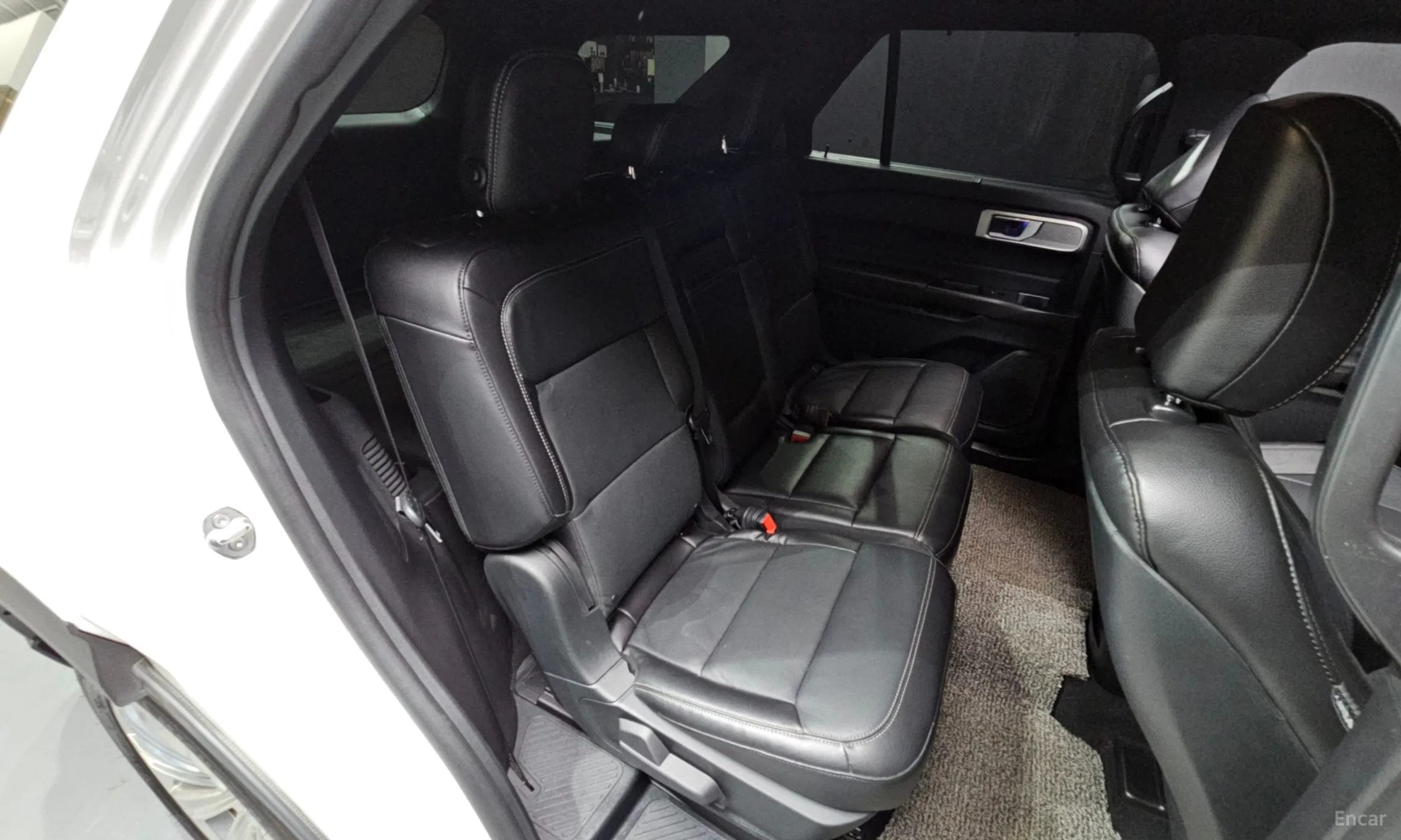 Ford Explorer 6th Generation превью 11