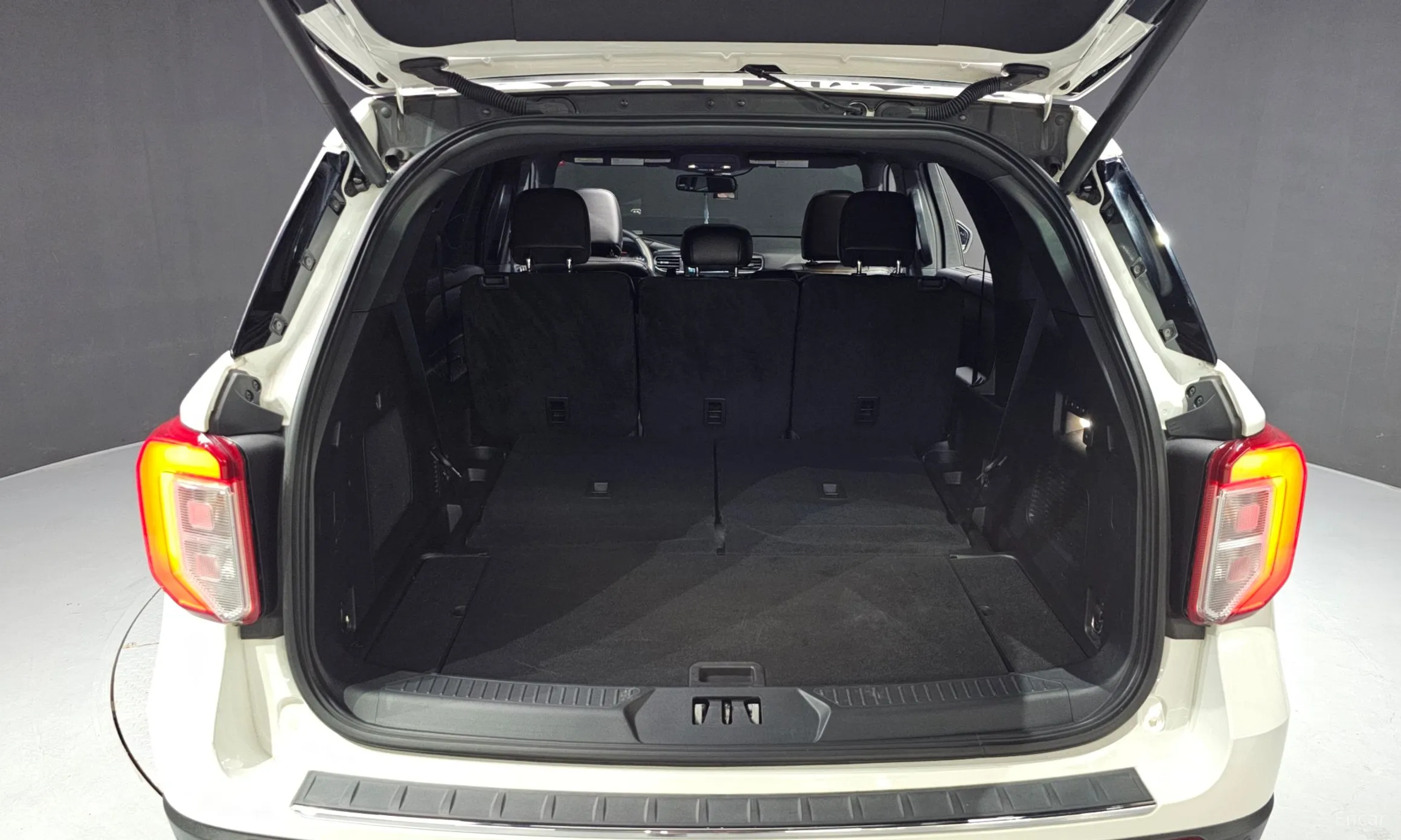 Ford Explorer 6th Generation превью 16