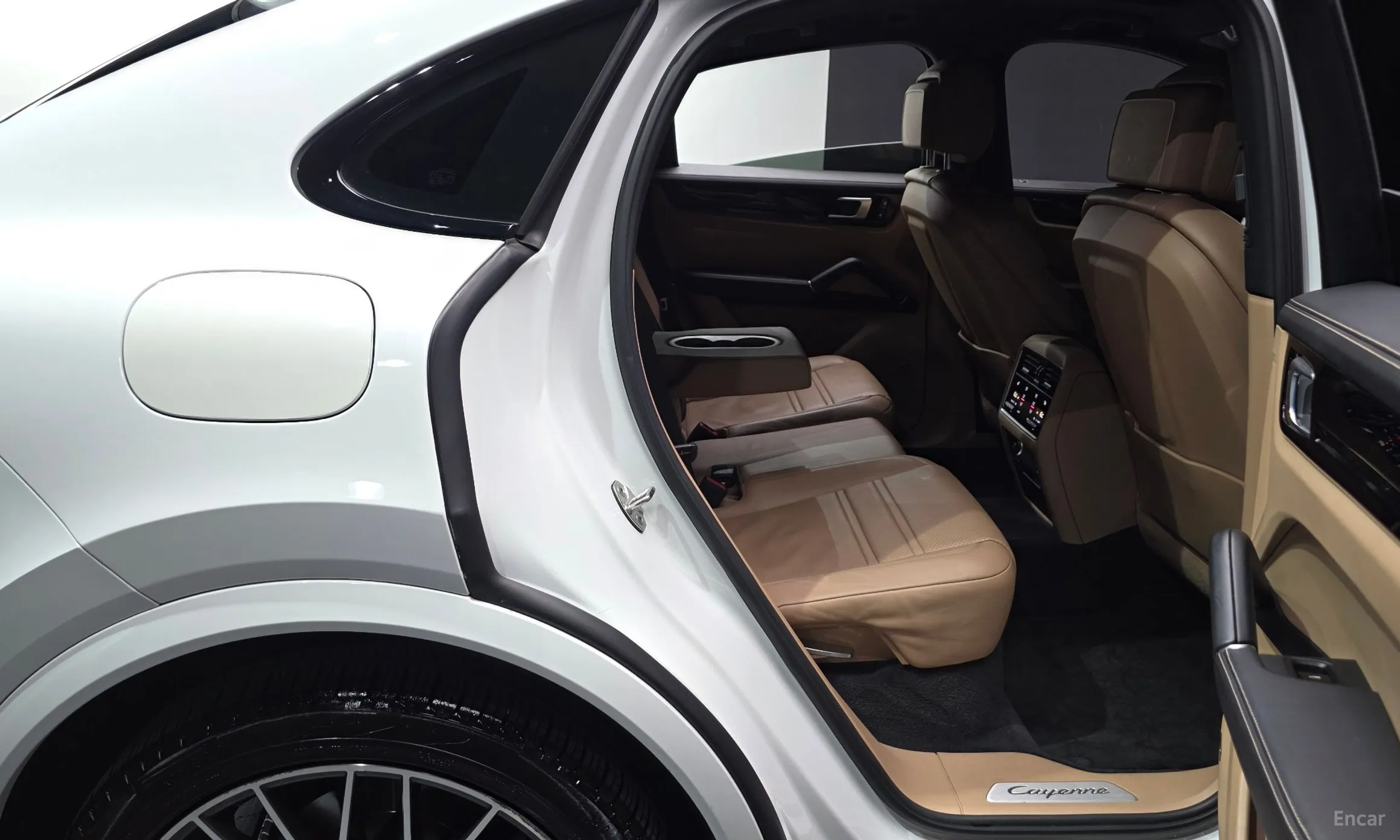 Porsche Cayenne (PO536) превью 12