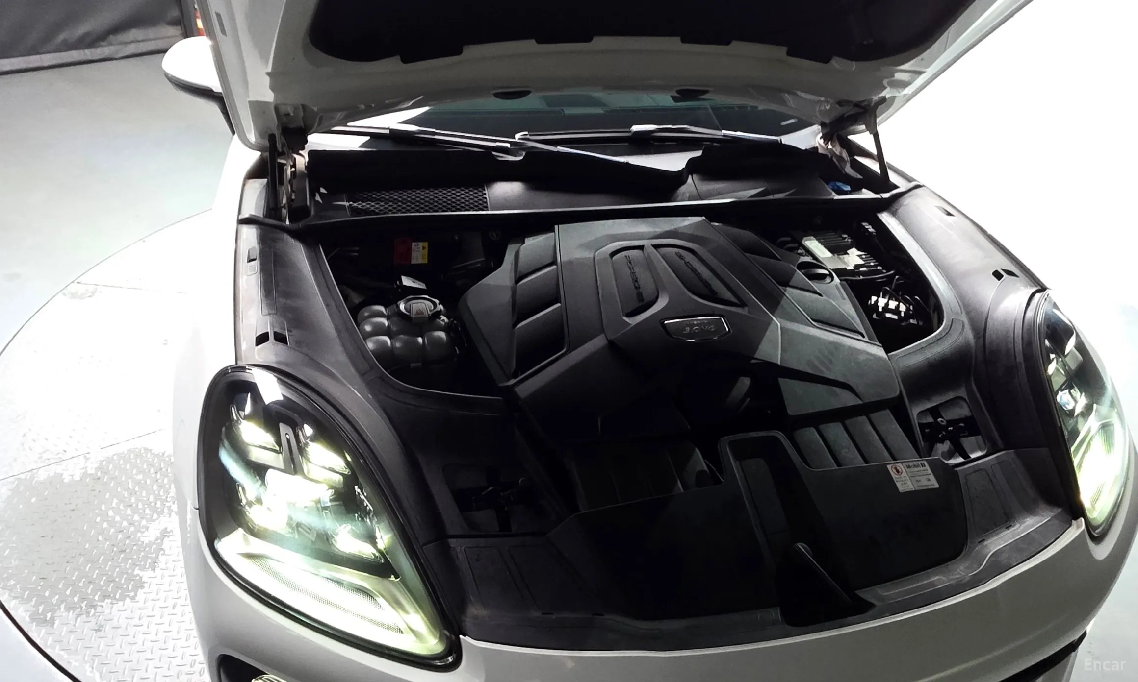 Porsche Cayenne (PO536) превью 6