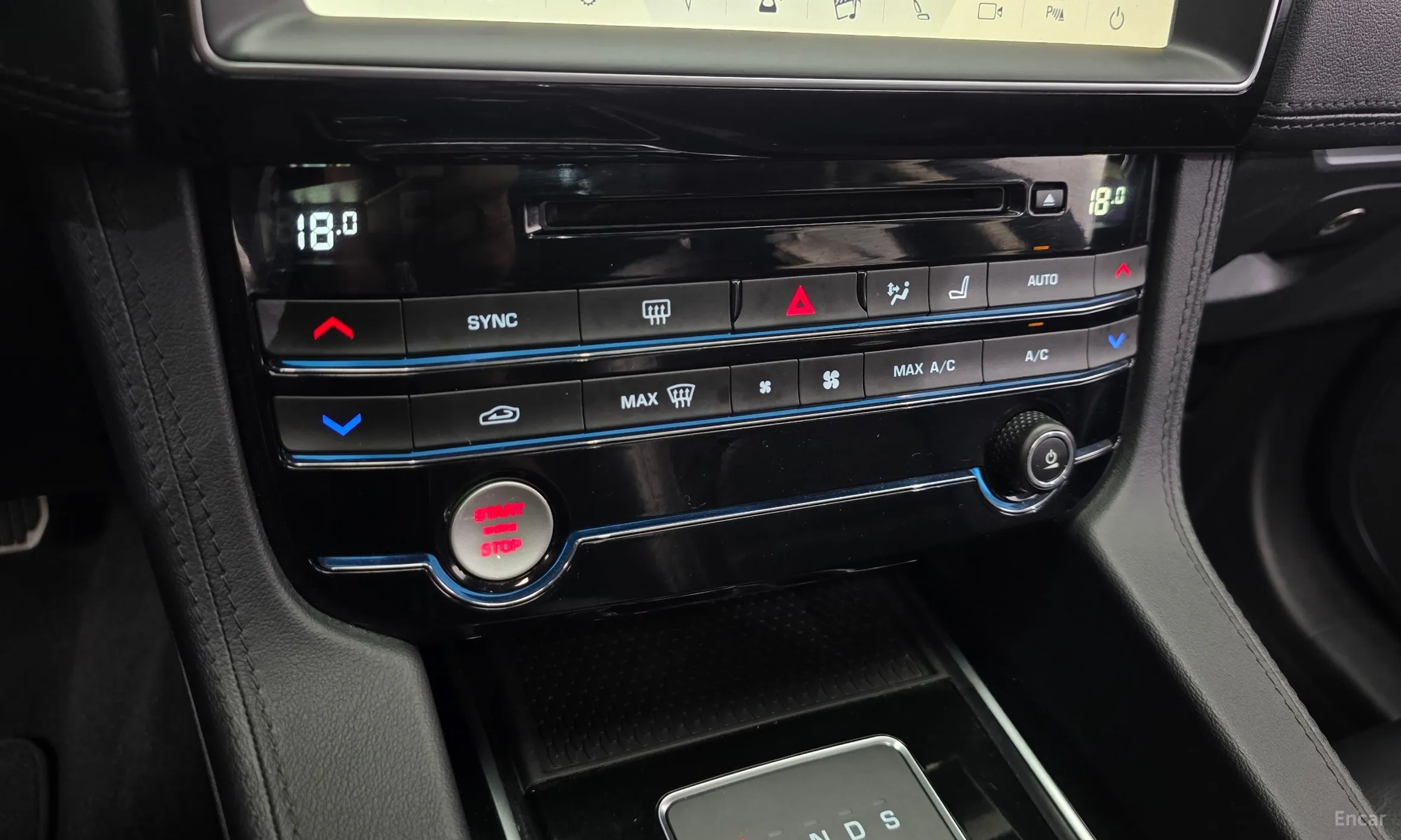 Jaguar F-PACE превью 17