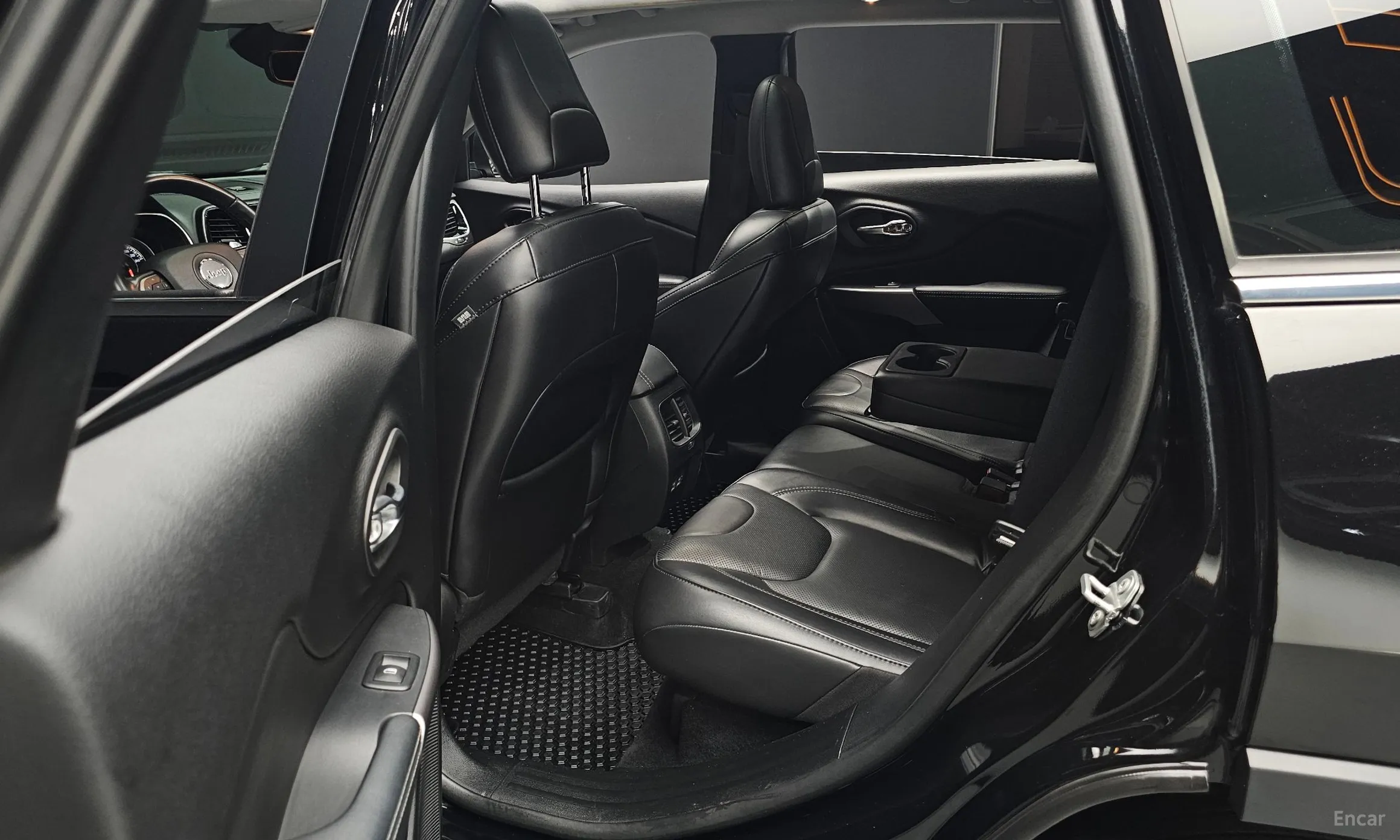 Jeep Cherokee (KL) превью 12