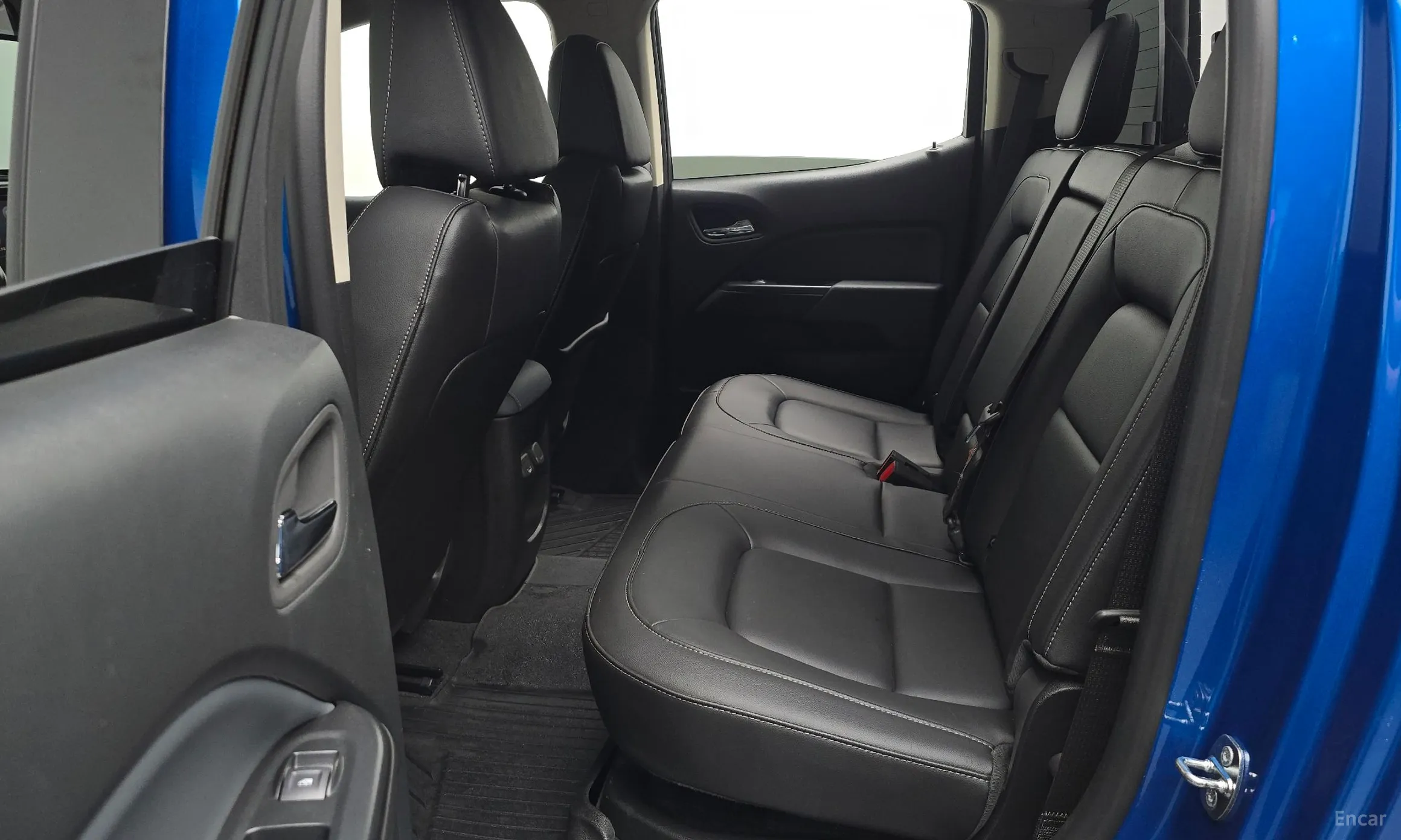 Chevrolet Colorado превью 12