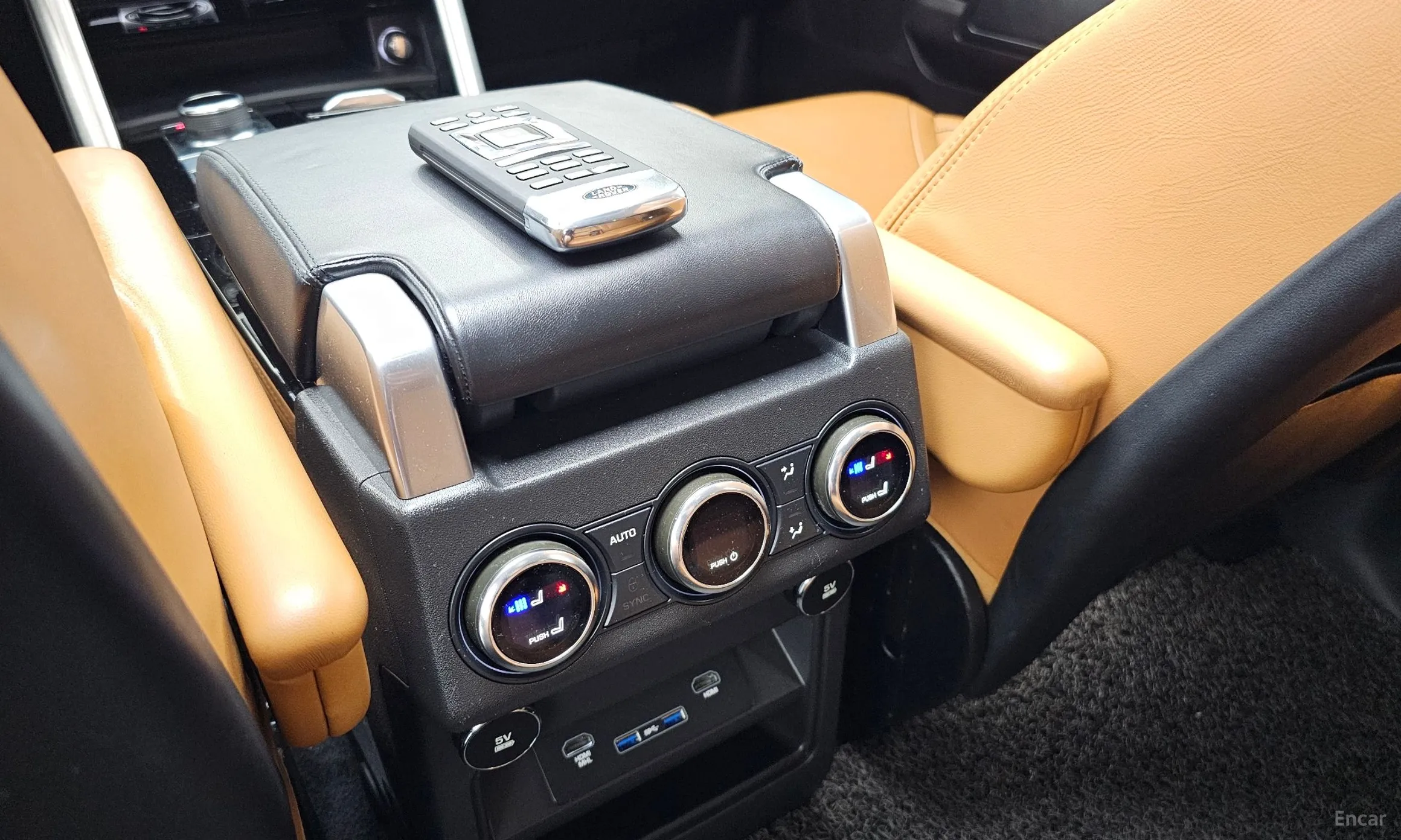 Land Rover Discovery 5 превью 17