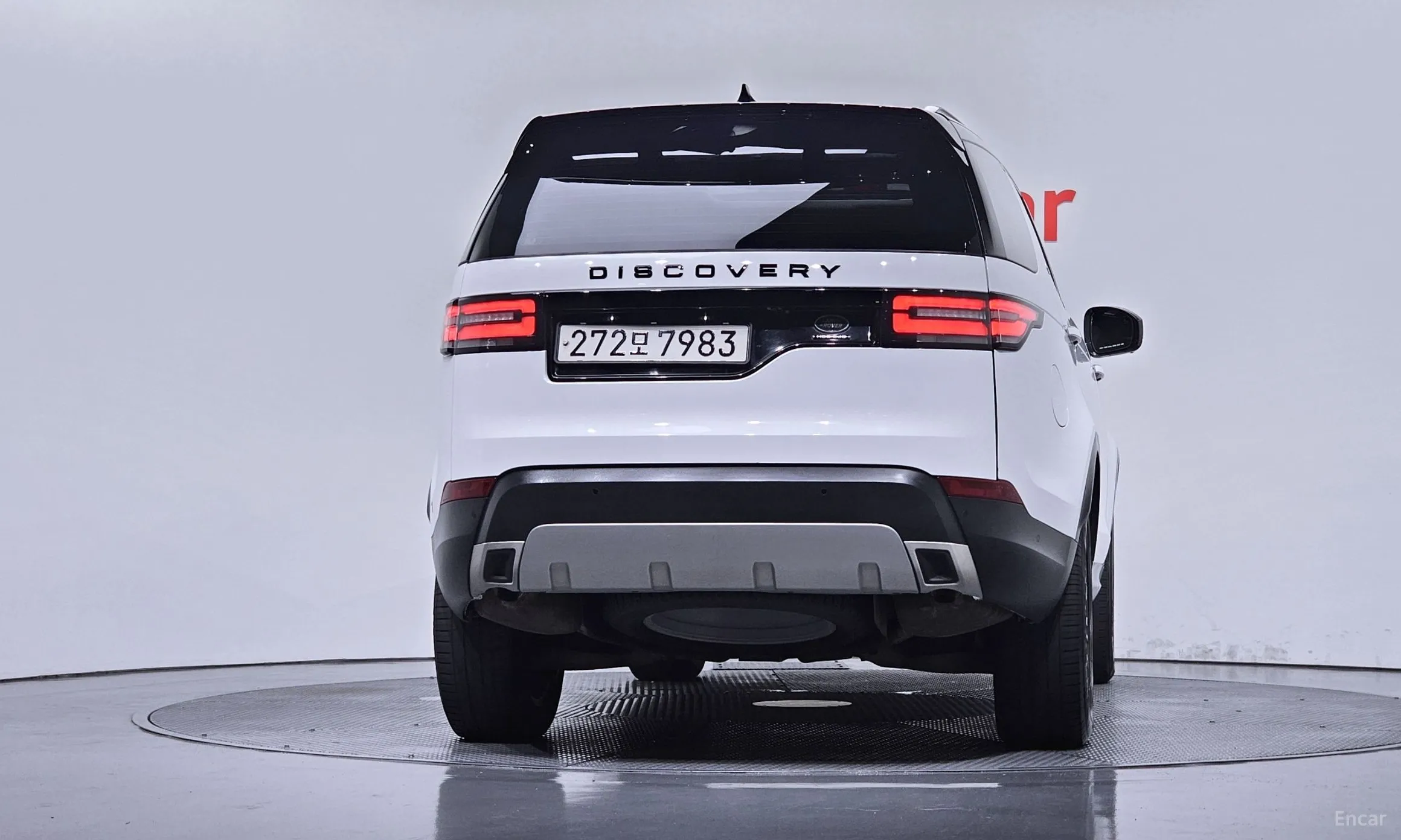 Land Rover Discovery 5 превью 4