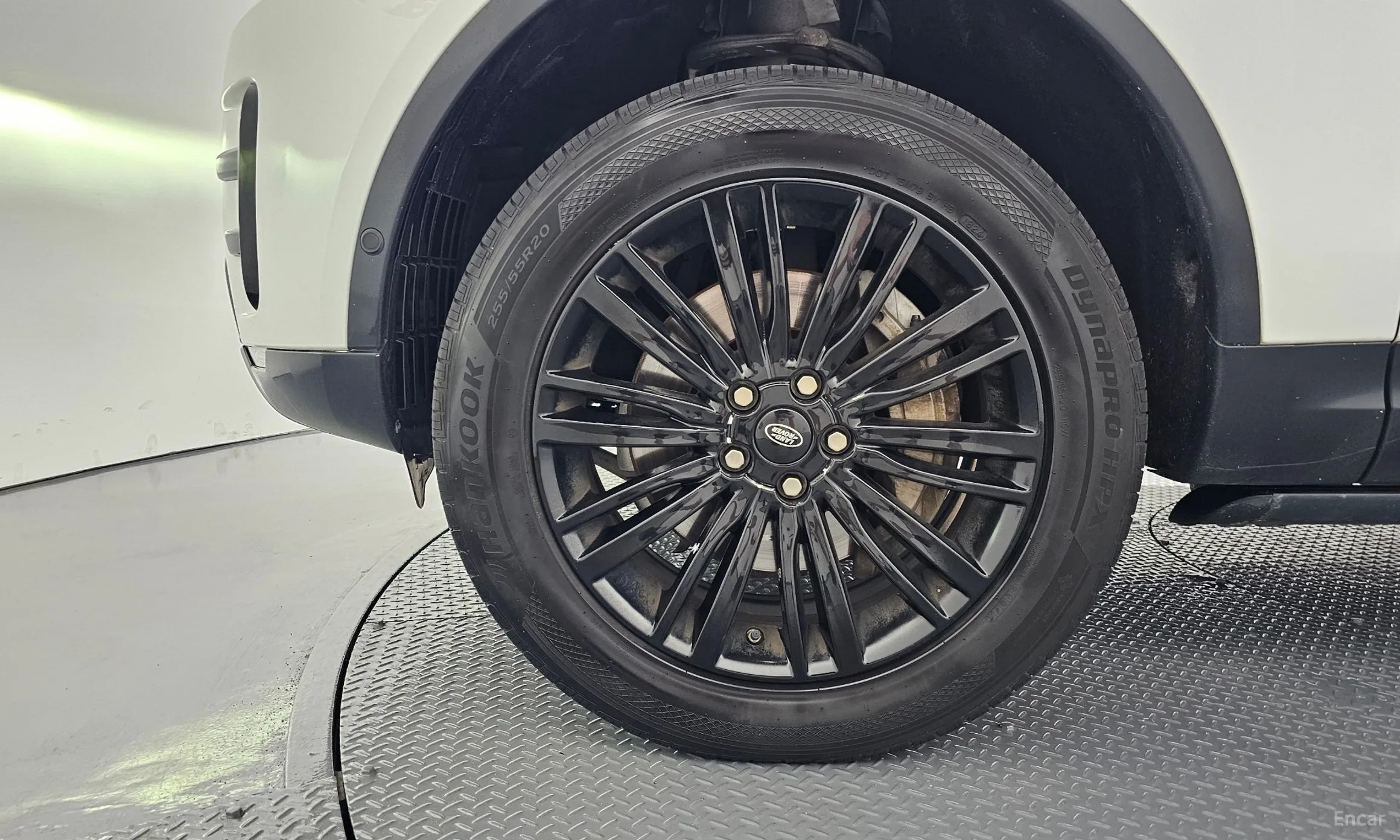Land Rover Discovery 5 превью 5