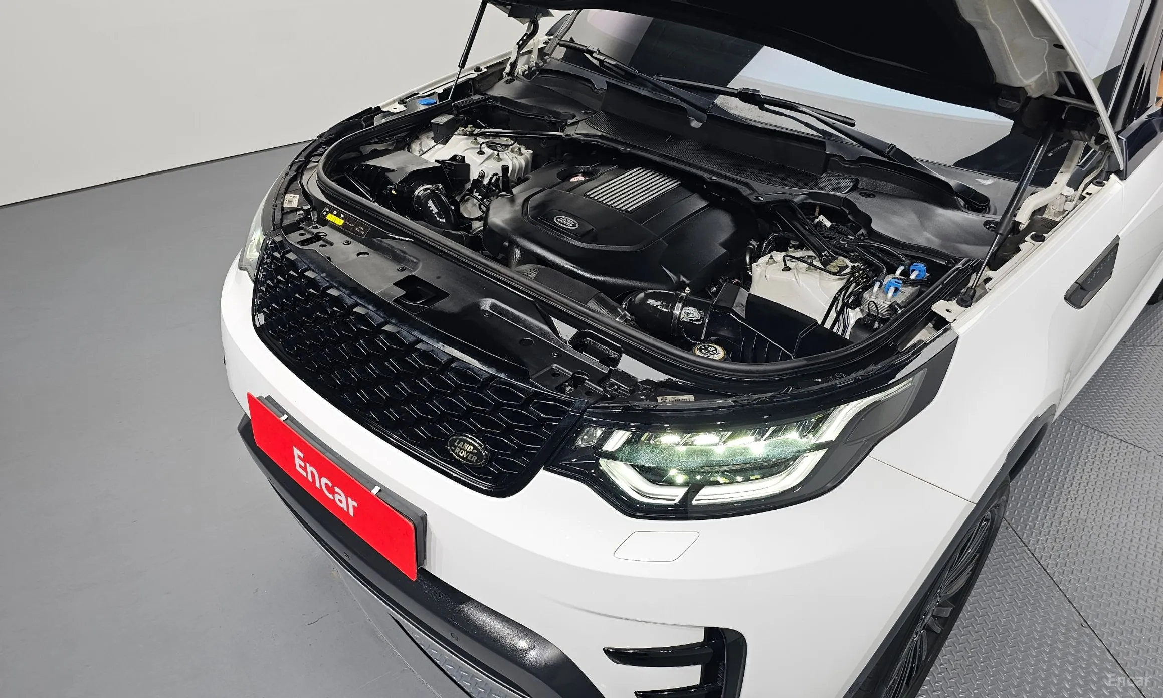 Land Rover Discovery 5 превью 6
