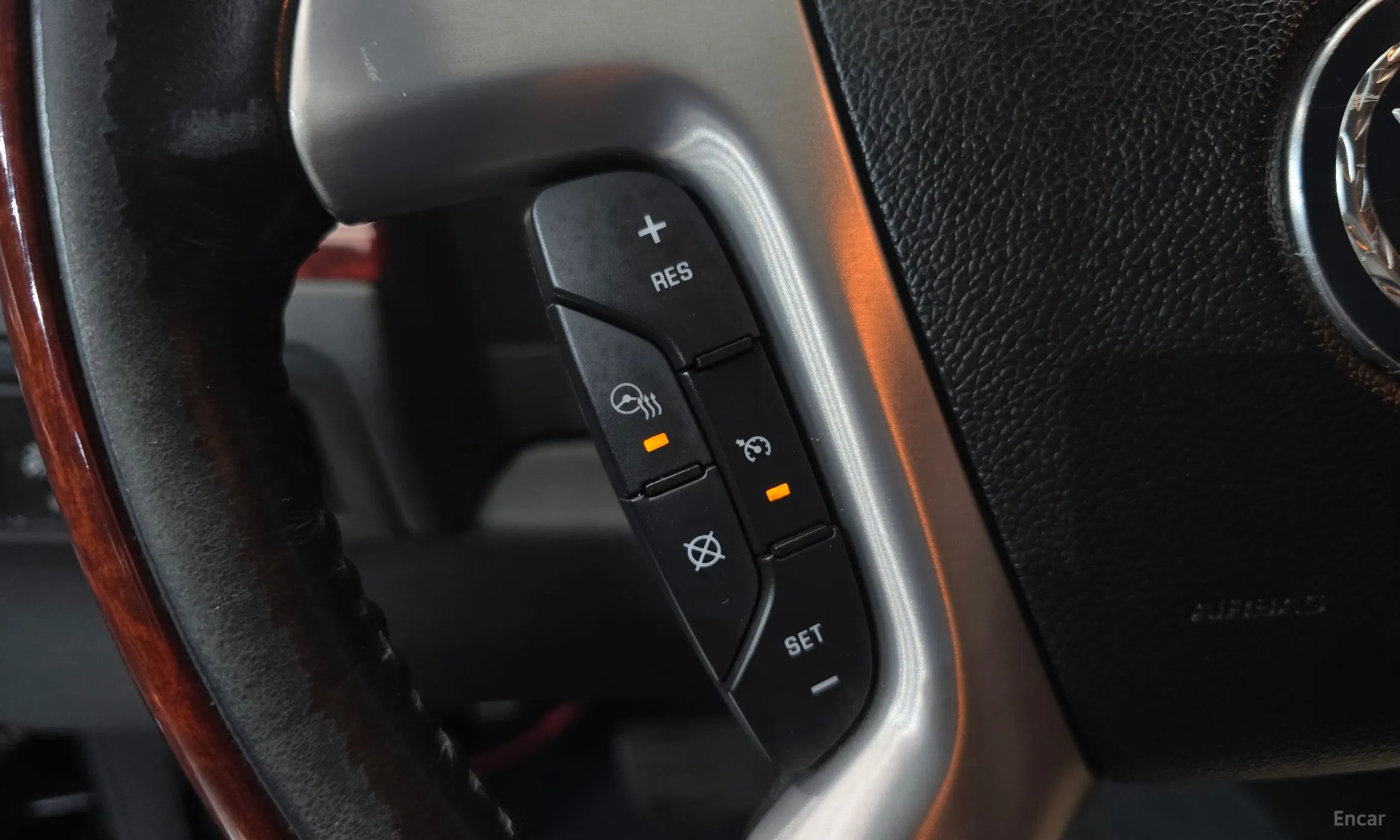 Cadillac Escalade превью 16