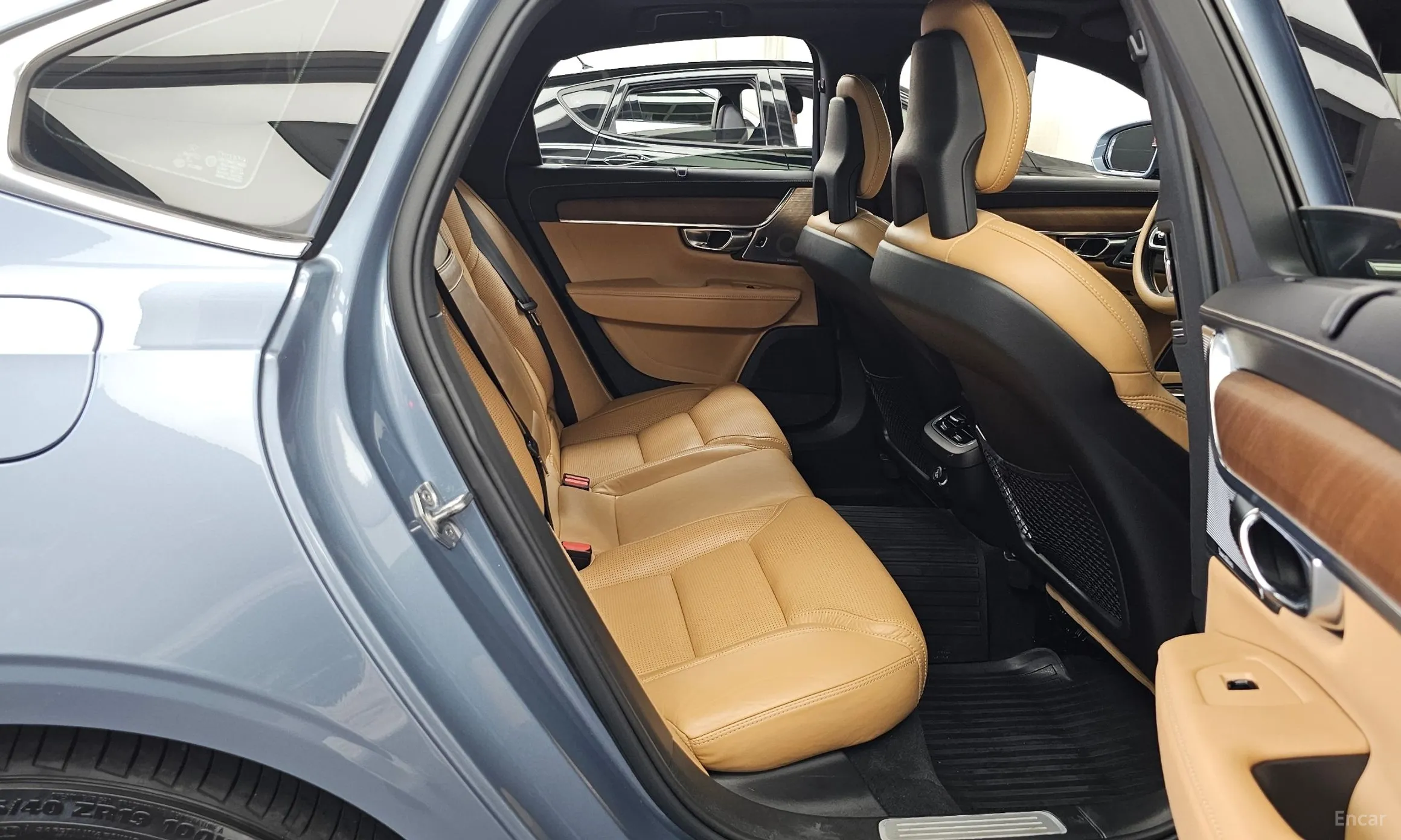 Volvo S90 превью 11