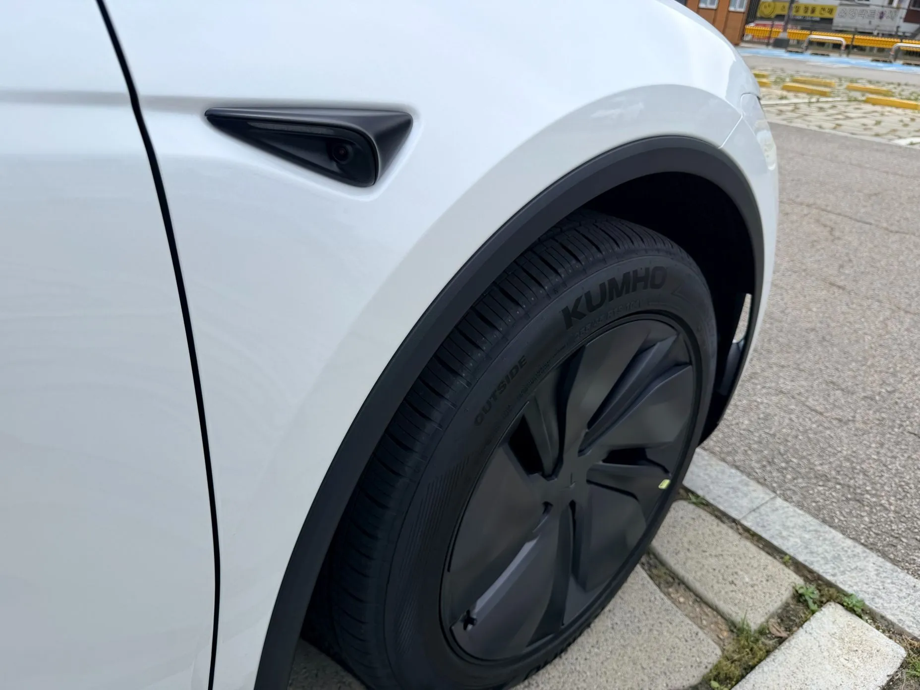 Tesla Model Y превью 7