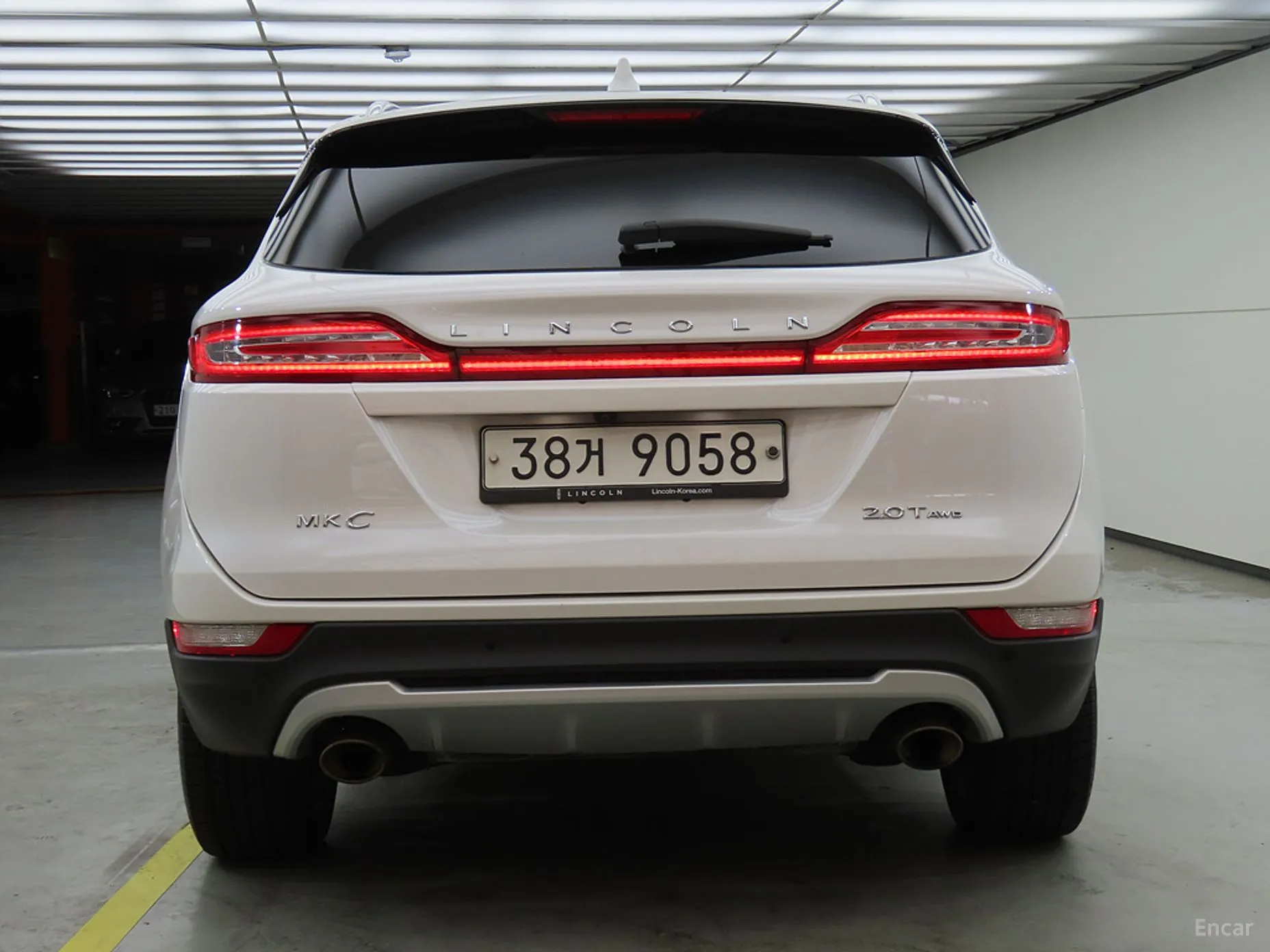 Lincoln MKC превью 4