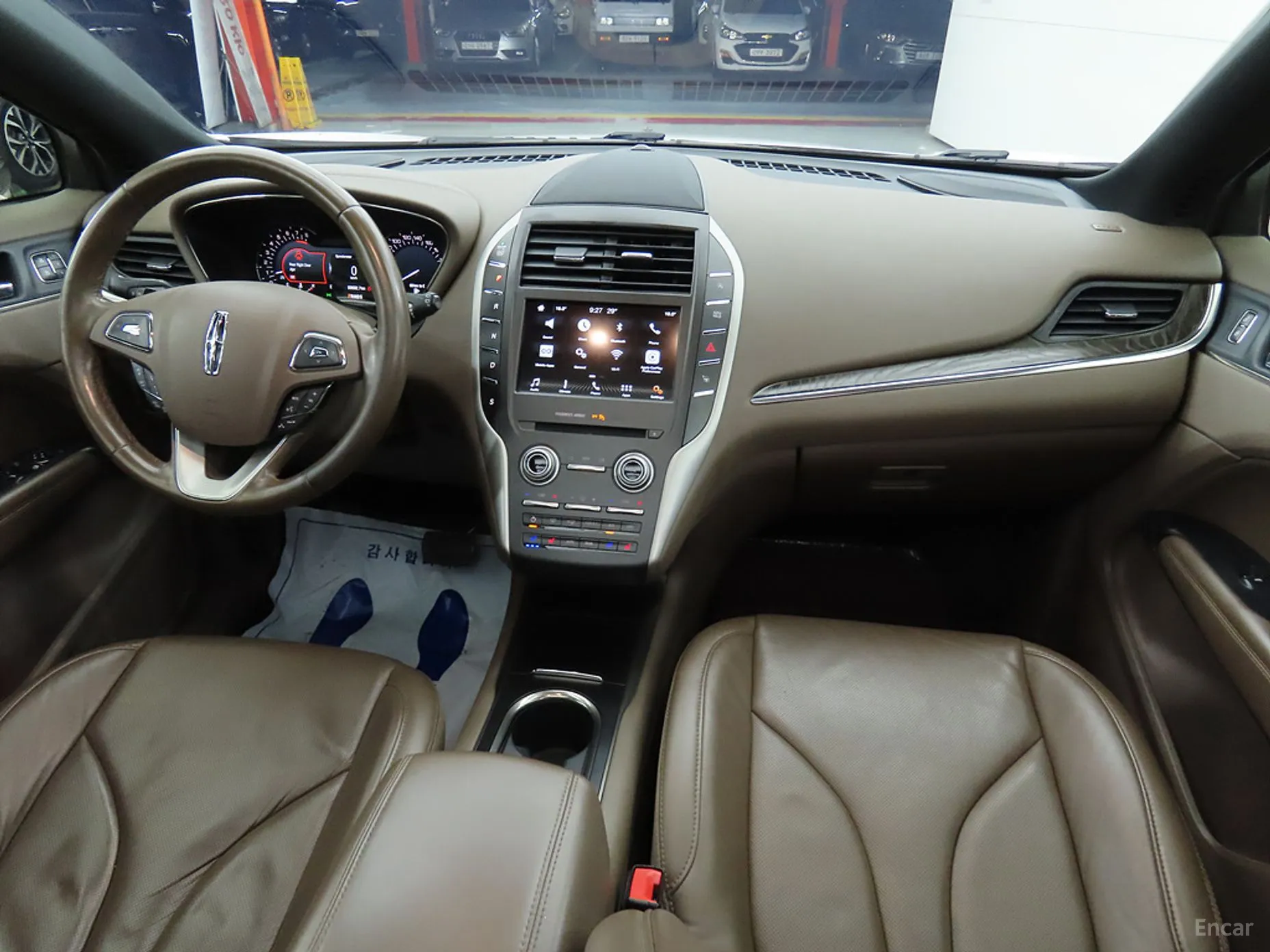 Lincoln MKC превью 5