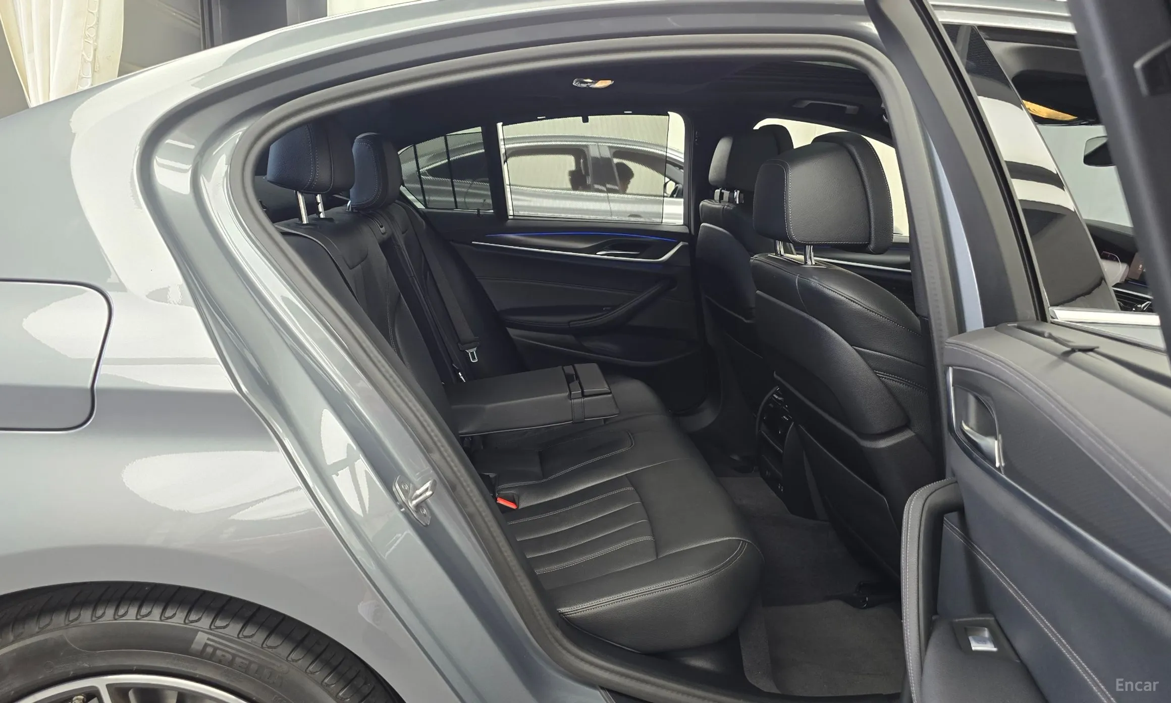 BMW 5 Series (G30) превью 11