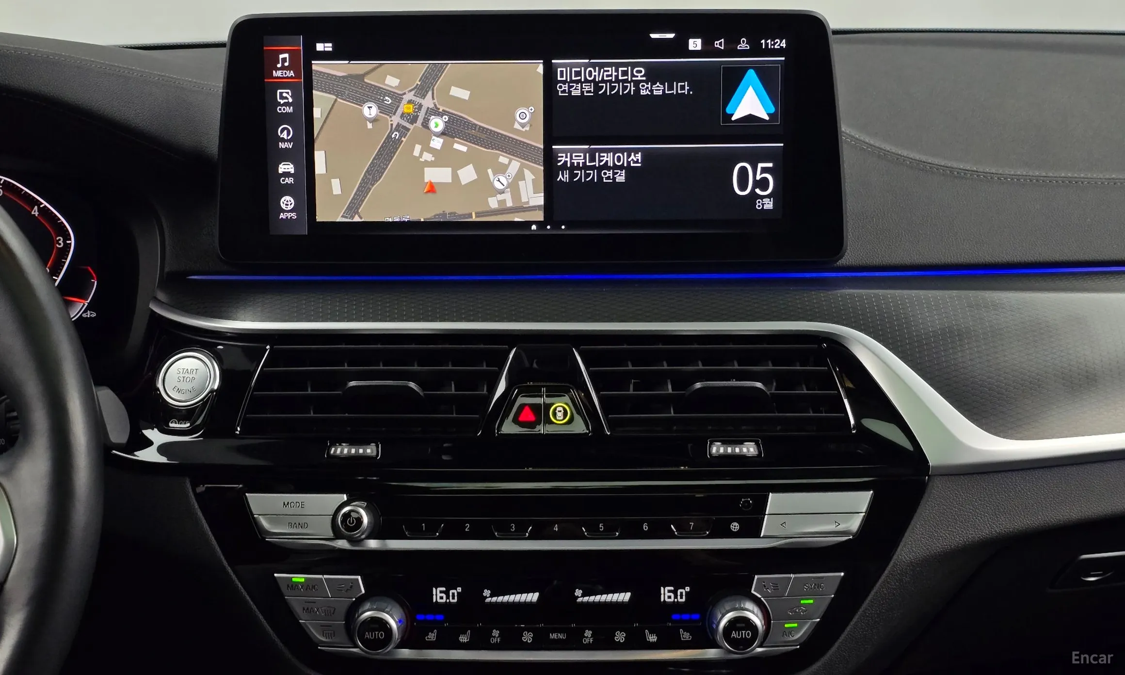 BMW 5 Series (G30) превью 12