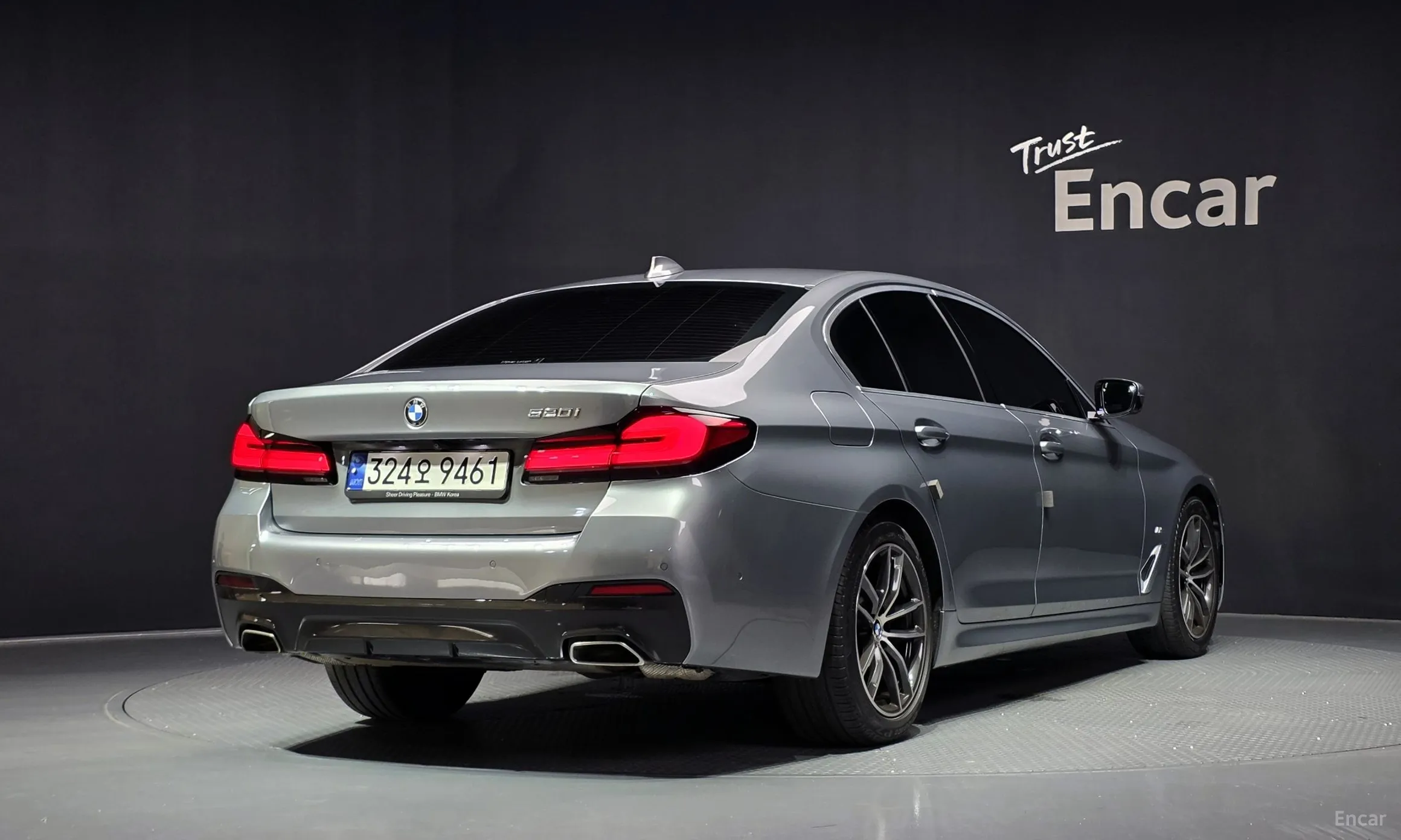 BMW 5 Series (G30)