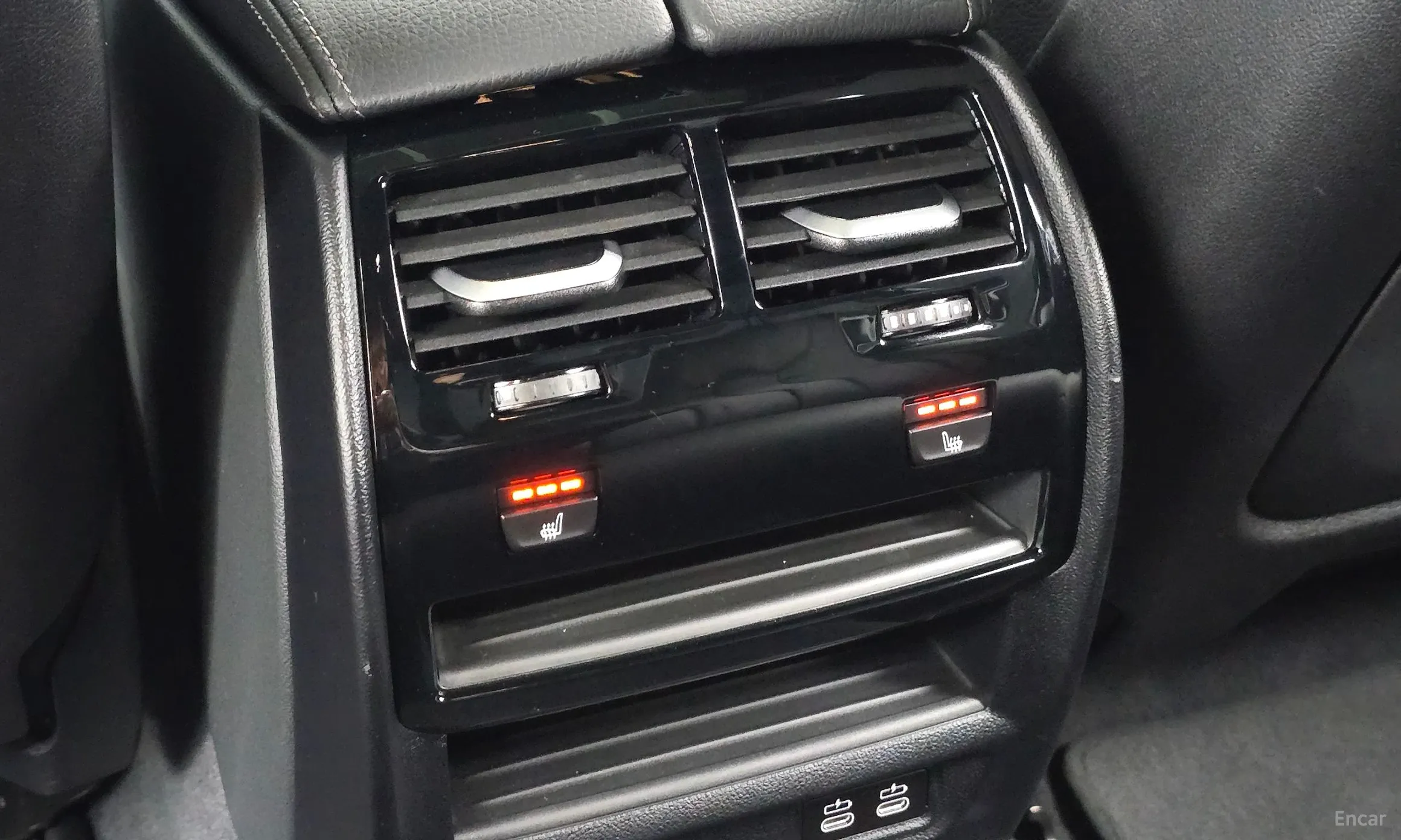 BMW 5 Series (G30) превью 19