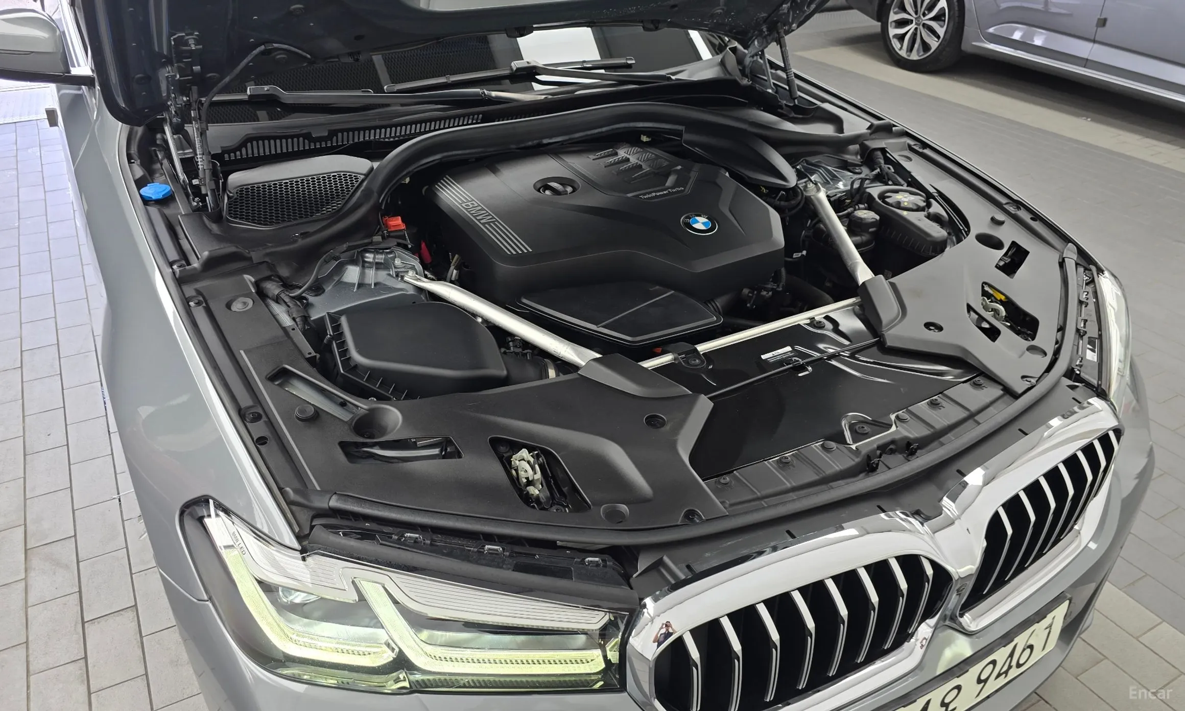 BMW 5 Series (G30) превью 6