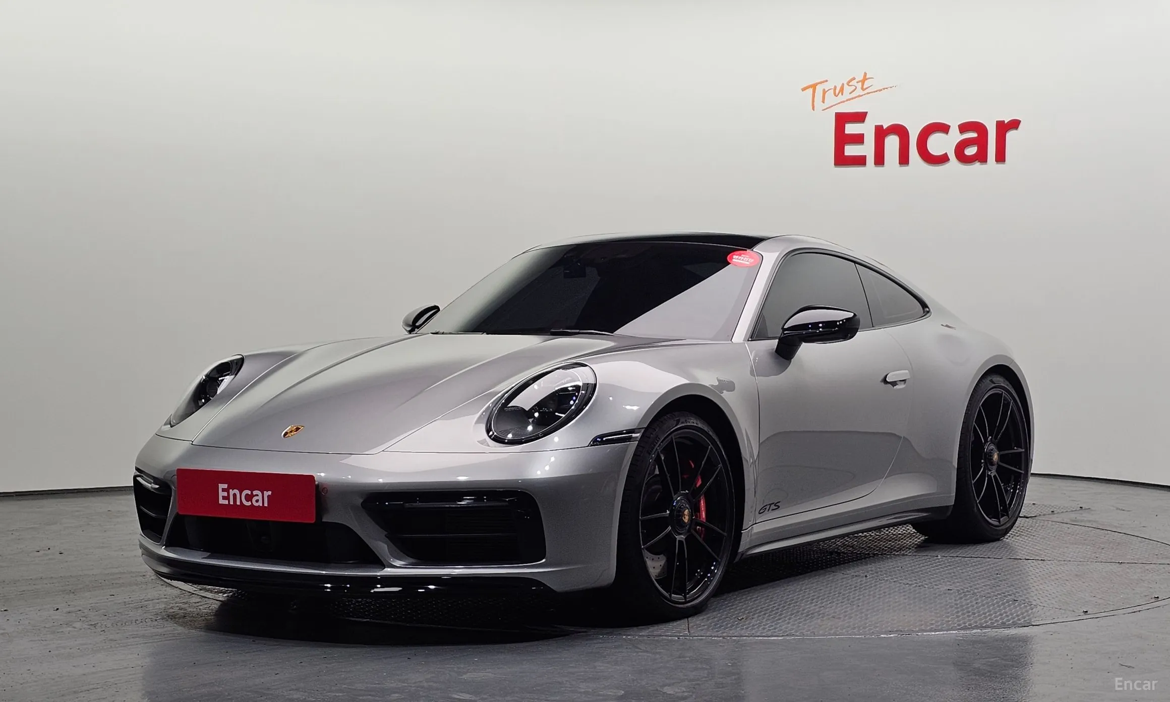 911 (992)