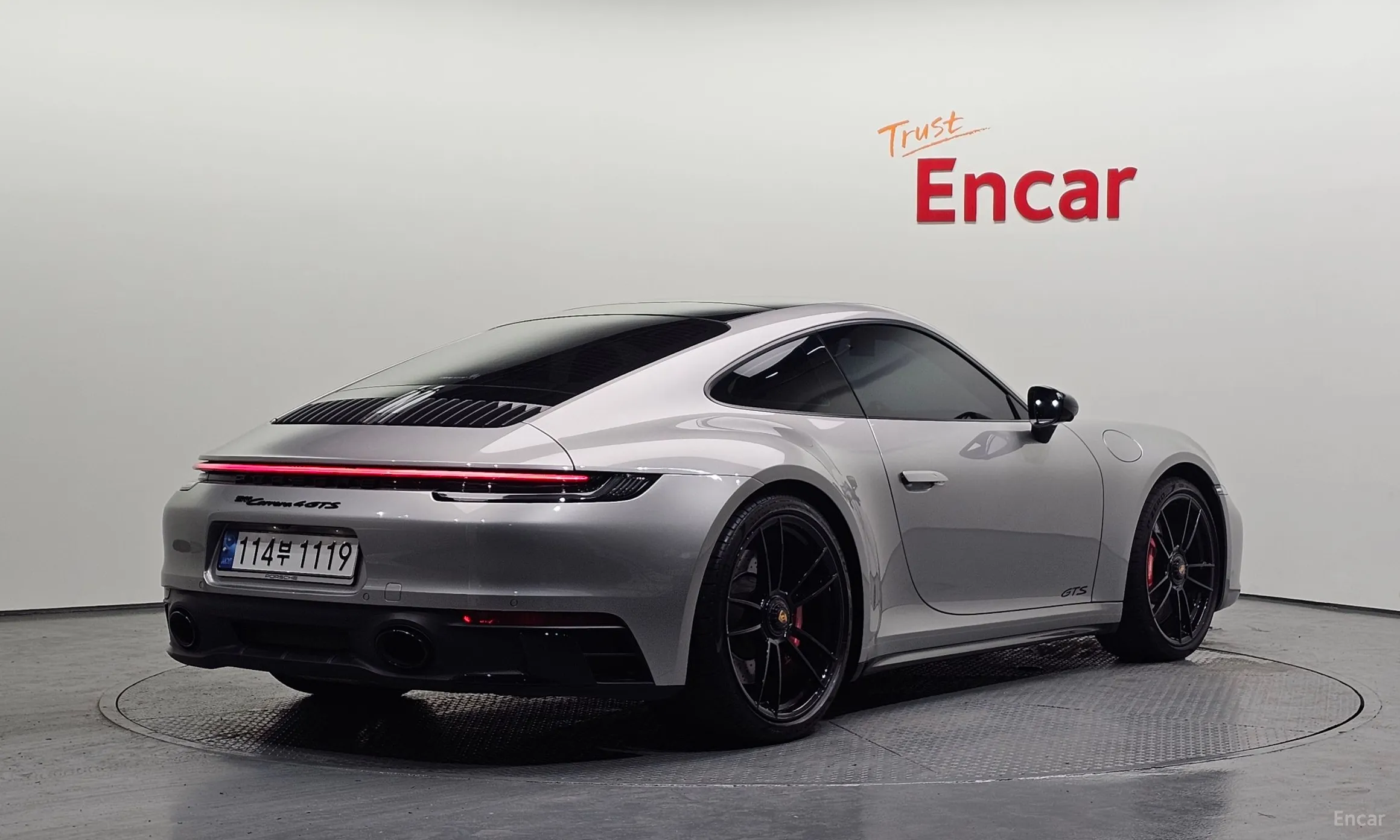 Porsche 911 (992) превью 2