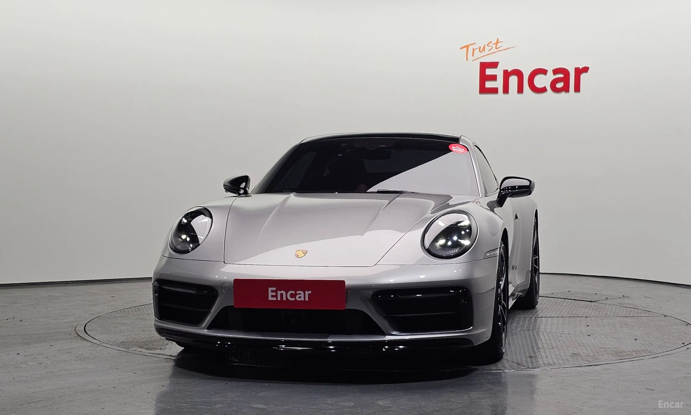 Porsche 911 (992) превью 3
