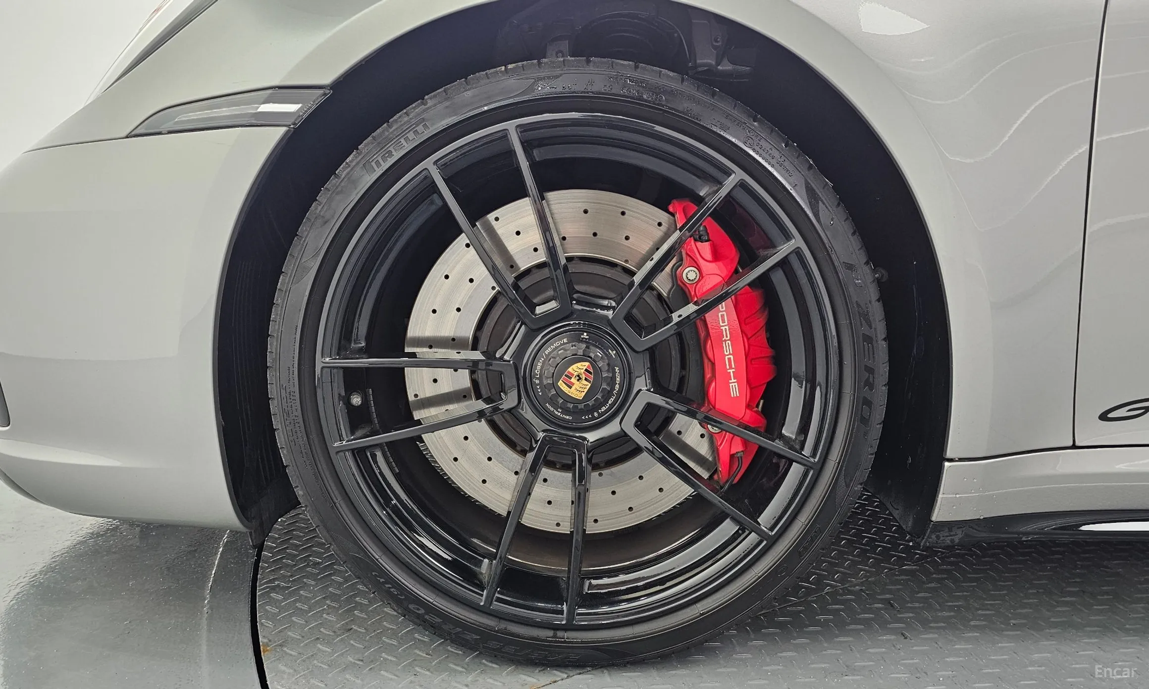 Porsche 911 (992) превью 5