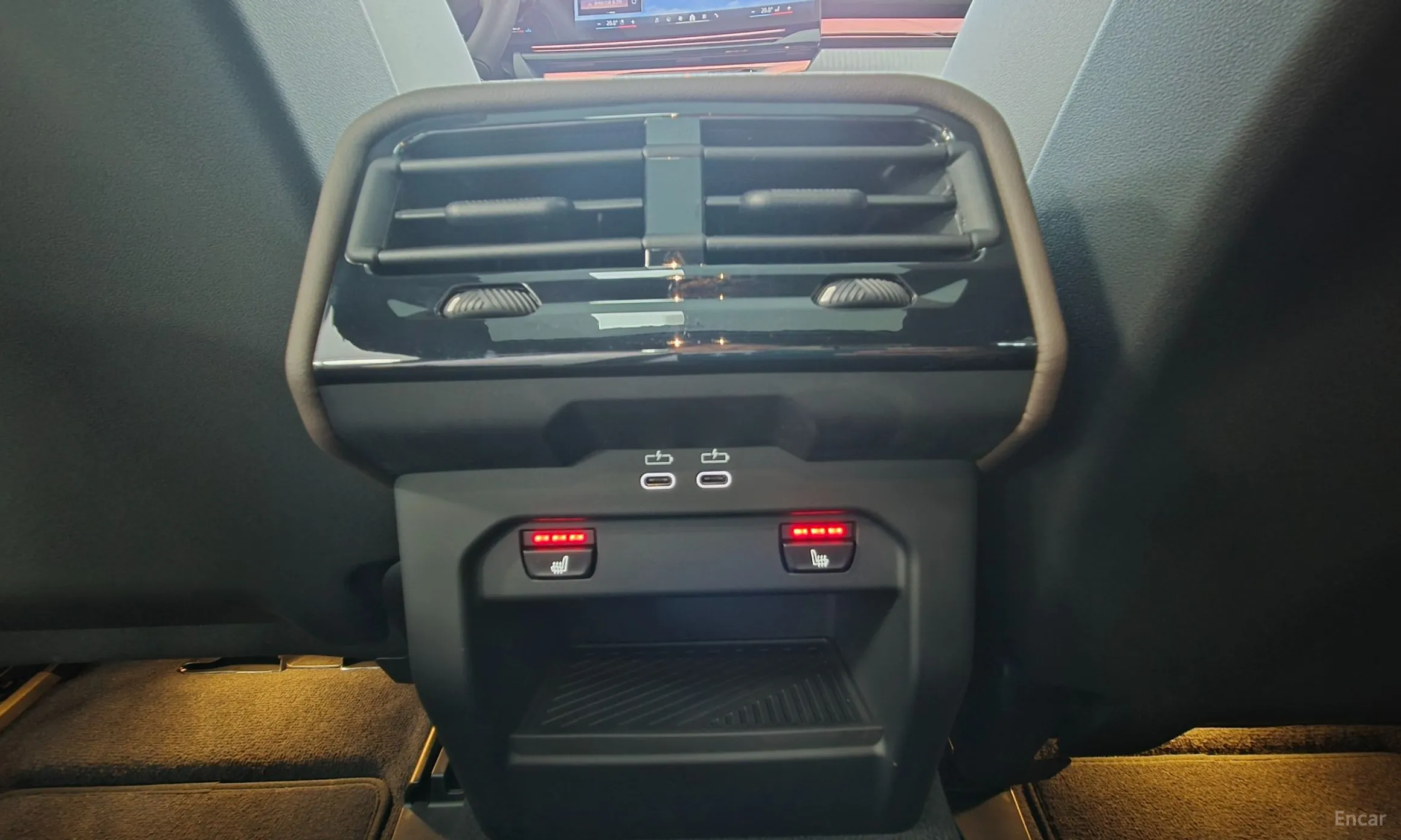 BMW 5 Series (G60) превью 17