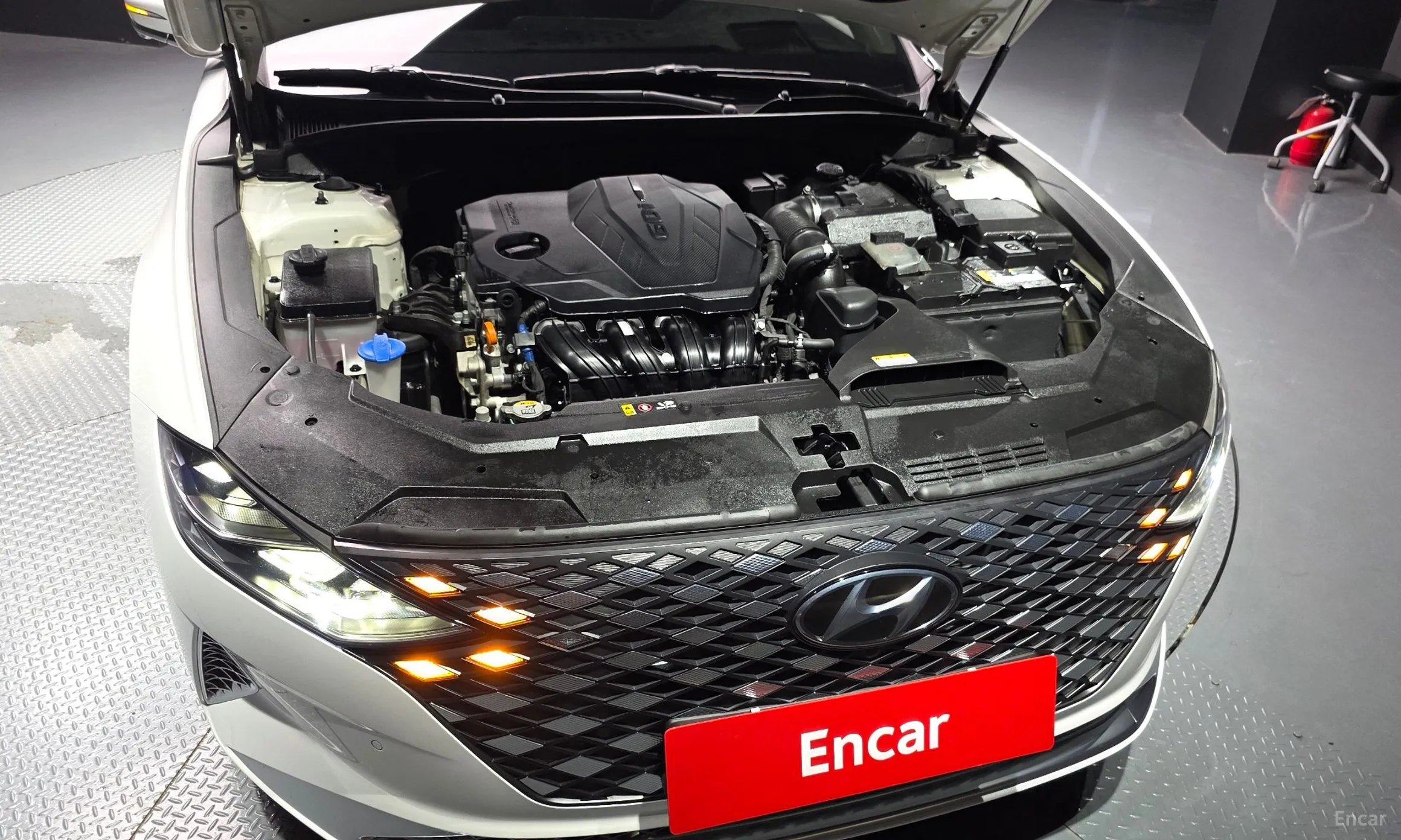 Hyundai Grandeur IG превью 6