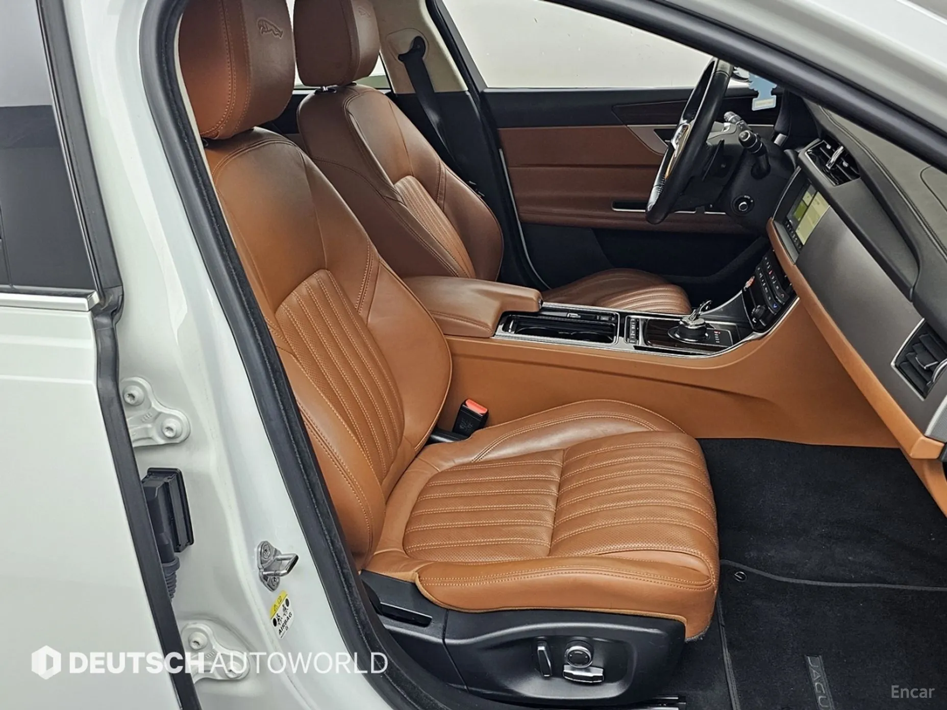 Jaguar XF (x260) превью 10