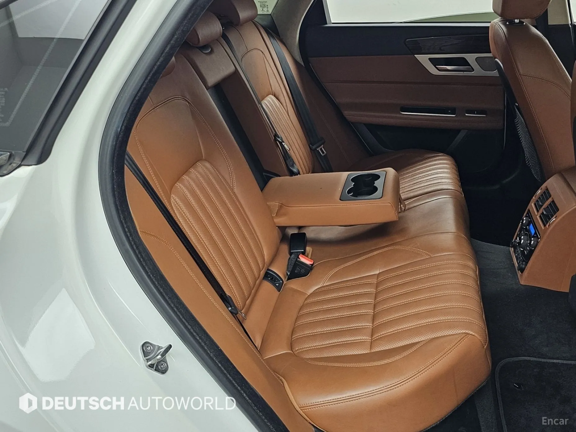 Jaguar XF (x260) превью 12
