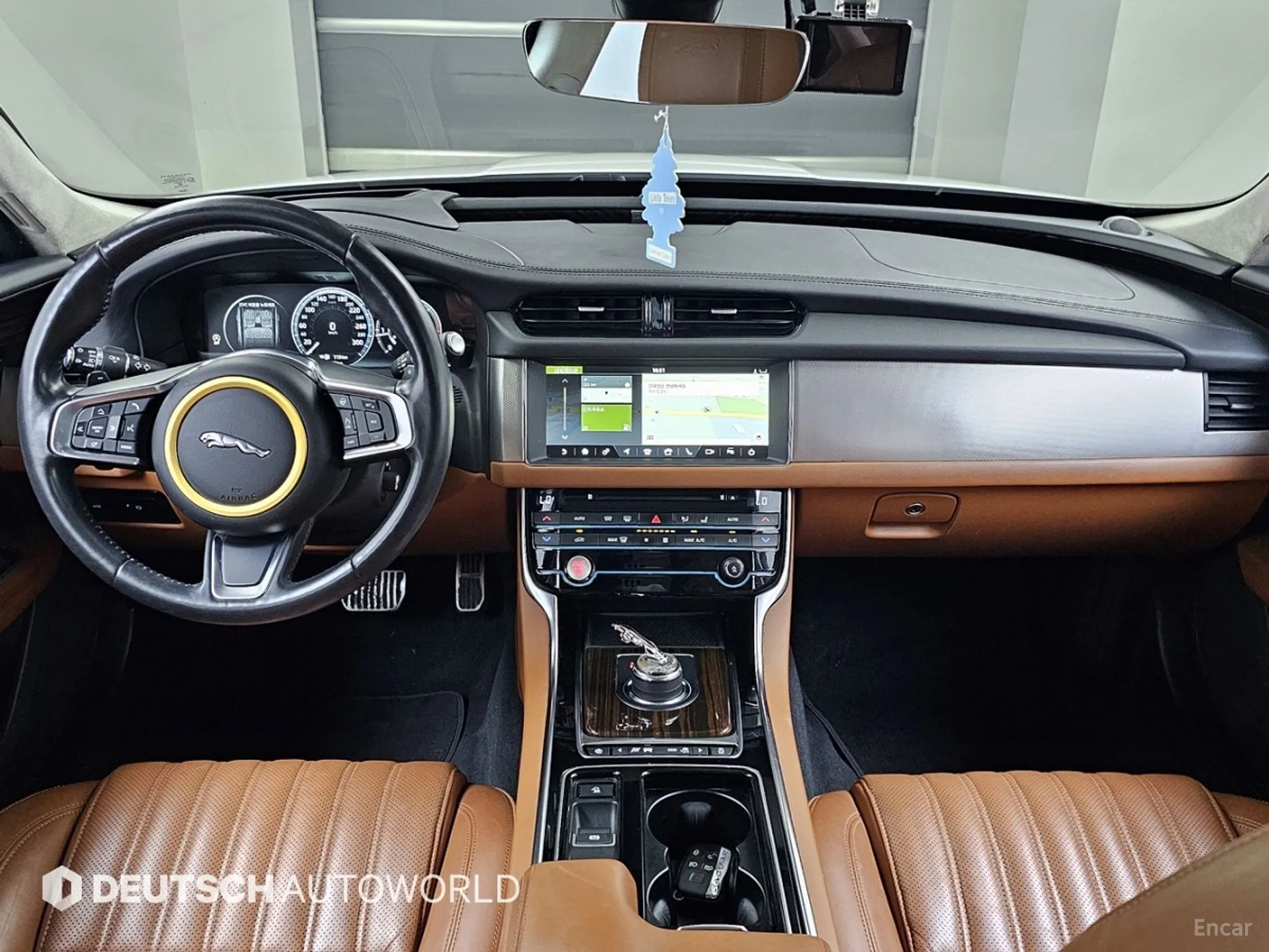 Jaguar XF (x260) превью 7