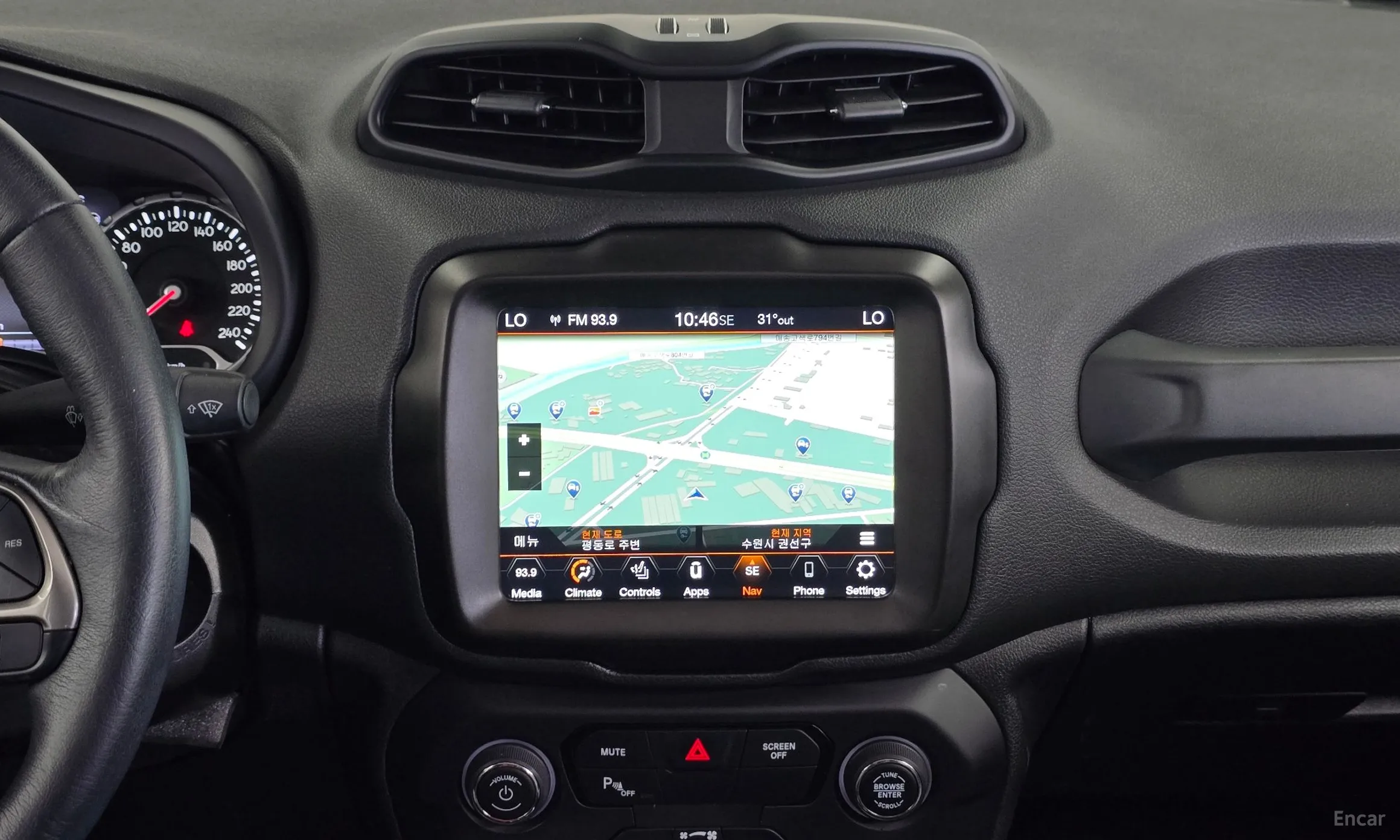Jeep Renegade превью 12