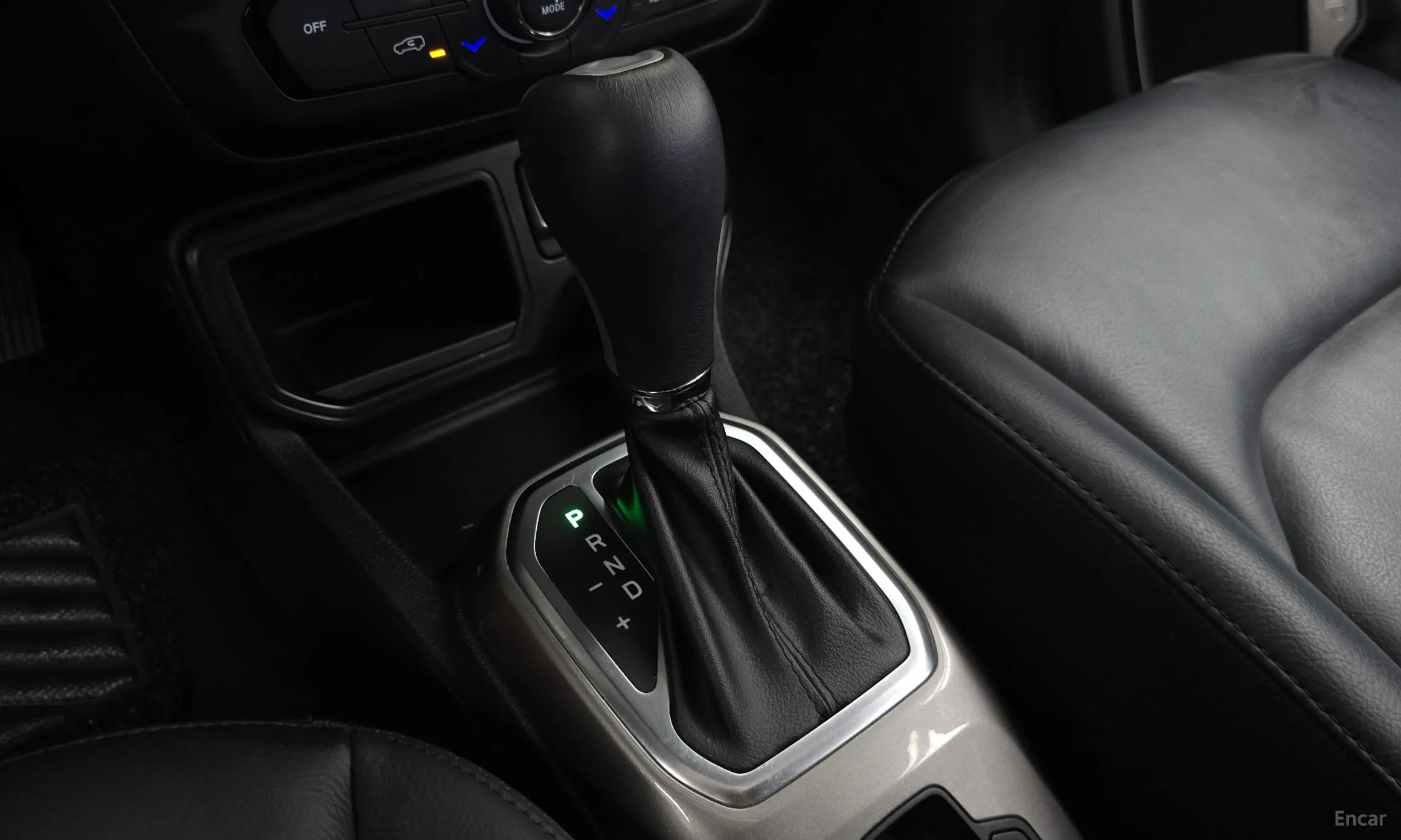 Jeep Renegade превью 9