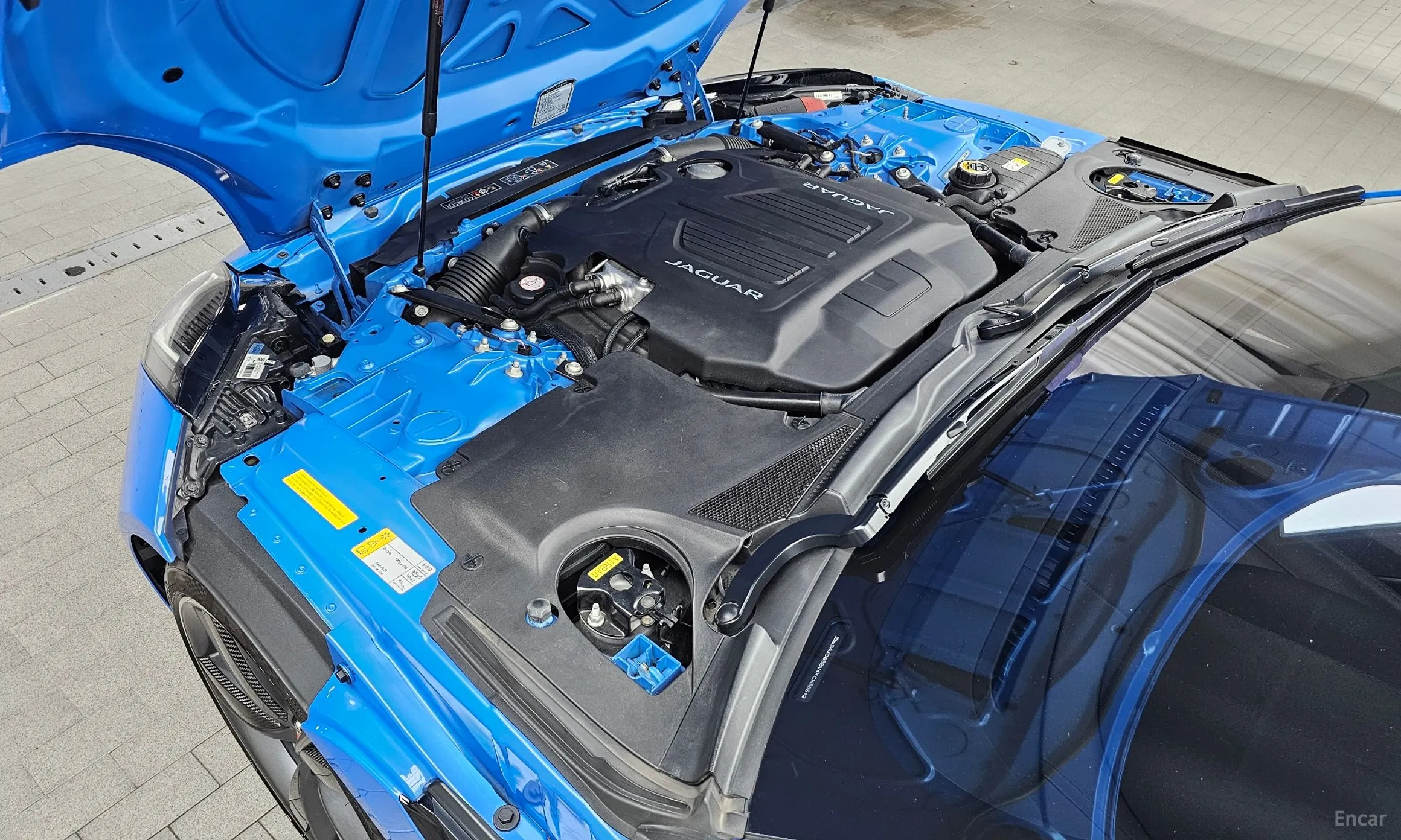Jaguar F-TYPE превью 18
