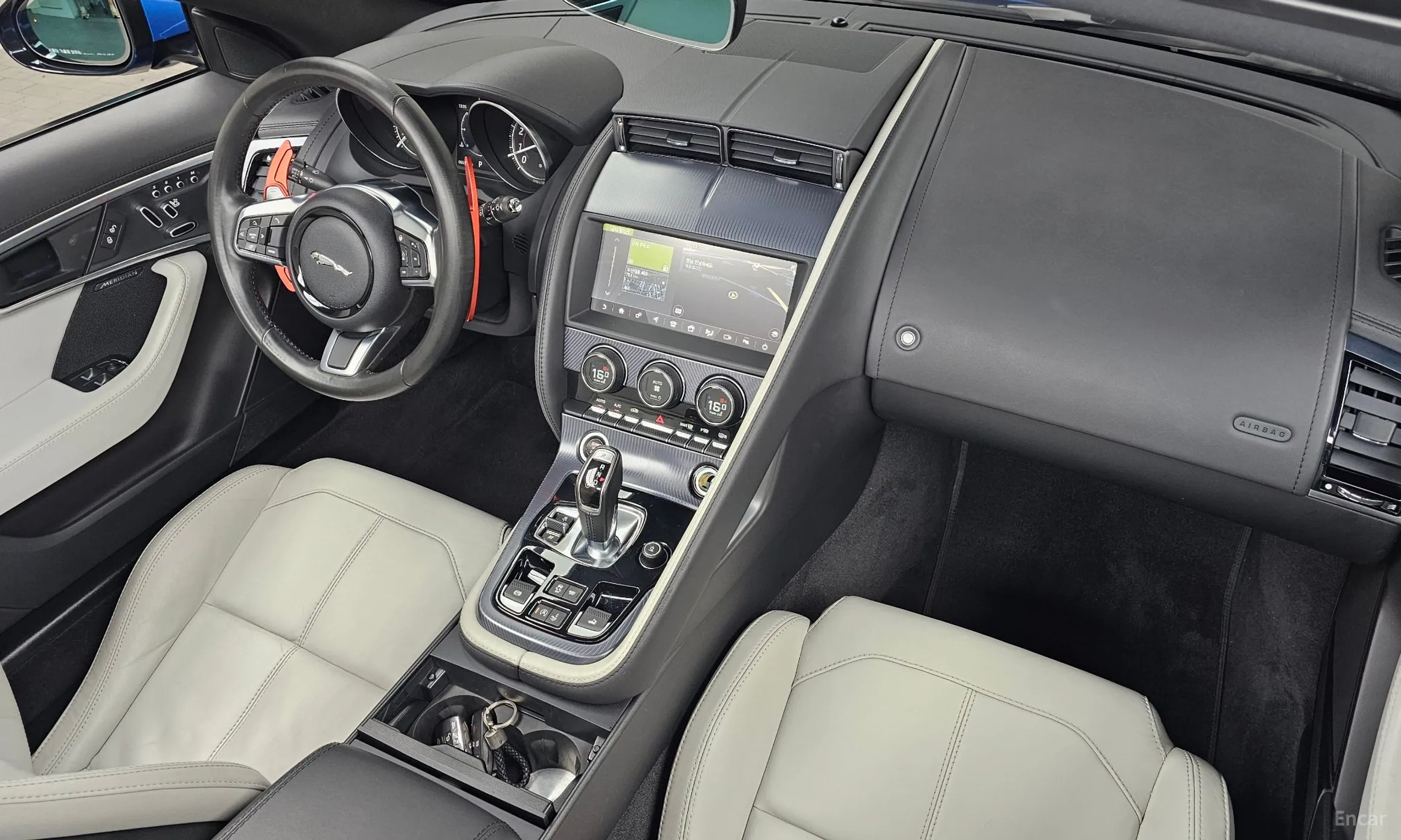 Jaguar F-TYPE превью 7