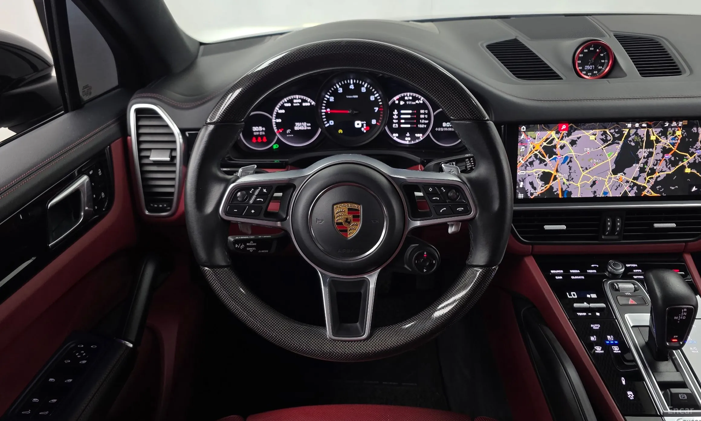 Porsche Cayenne (PO536) превью 13