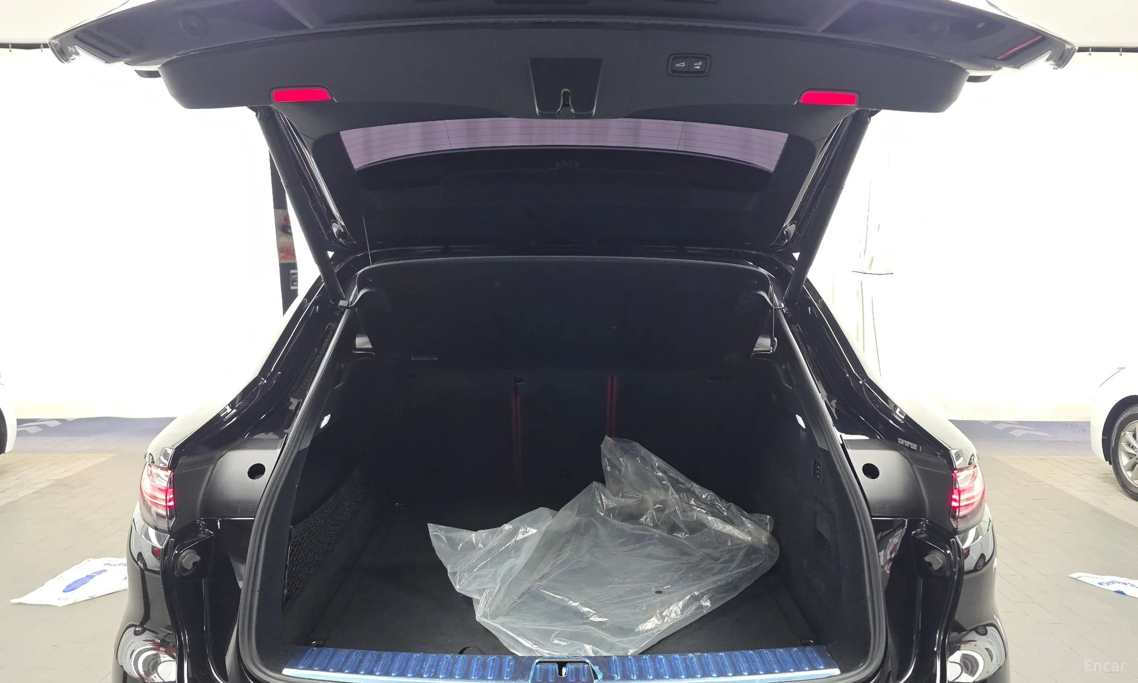 Porsche Cayenne (PO536) превью 20