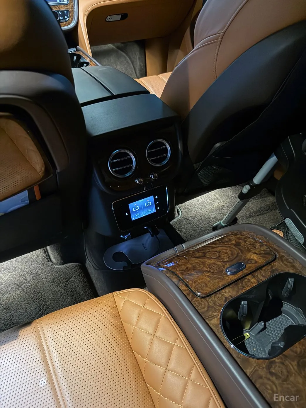 Bentley Bentayga превью 10