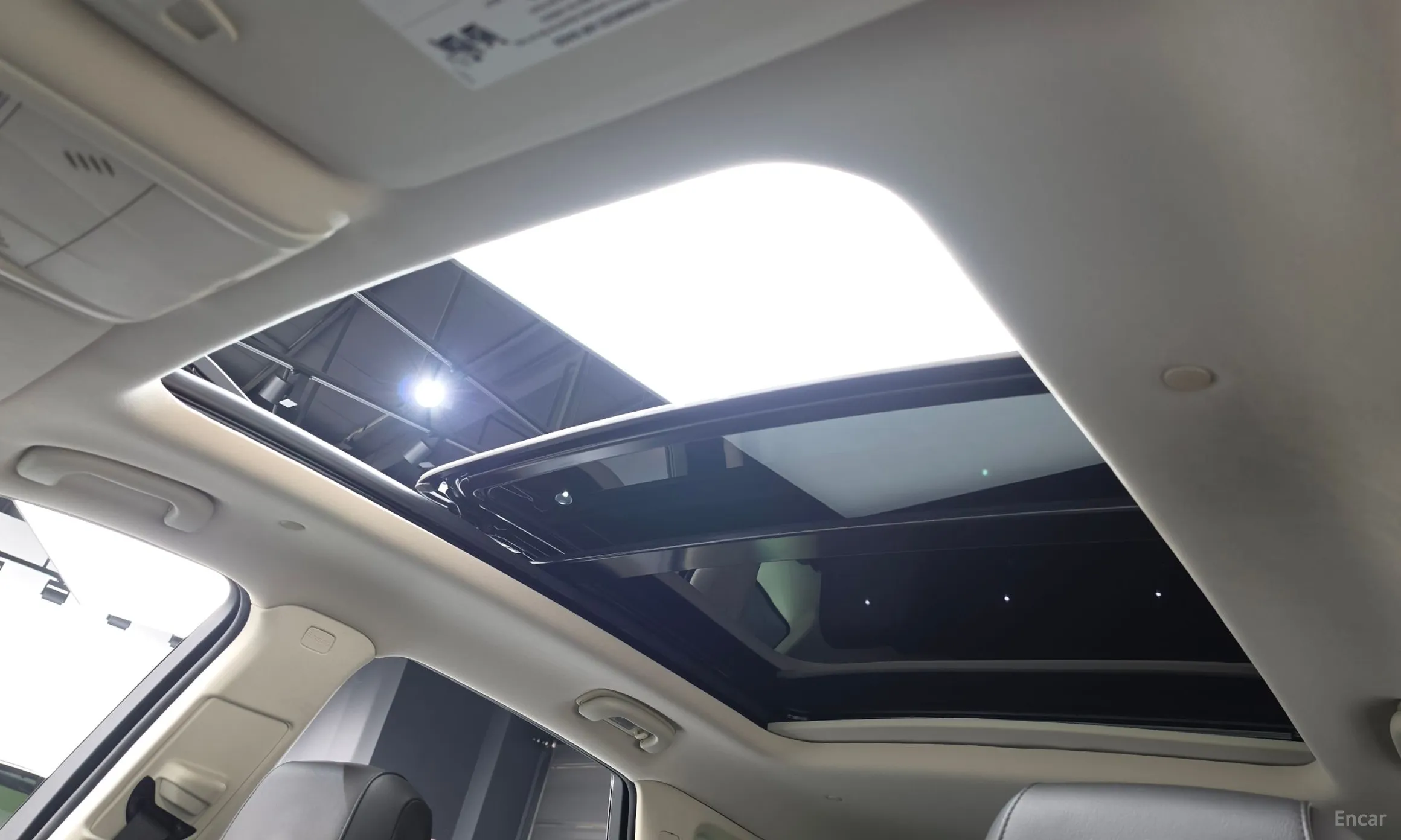 Cadillac XT5 превью 18