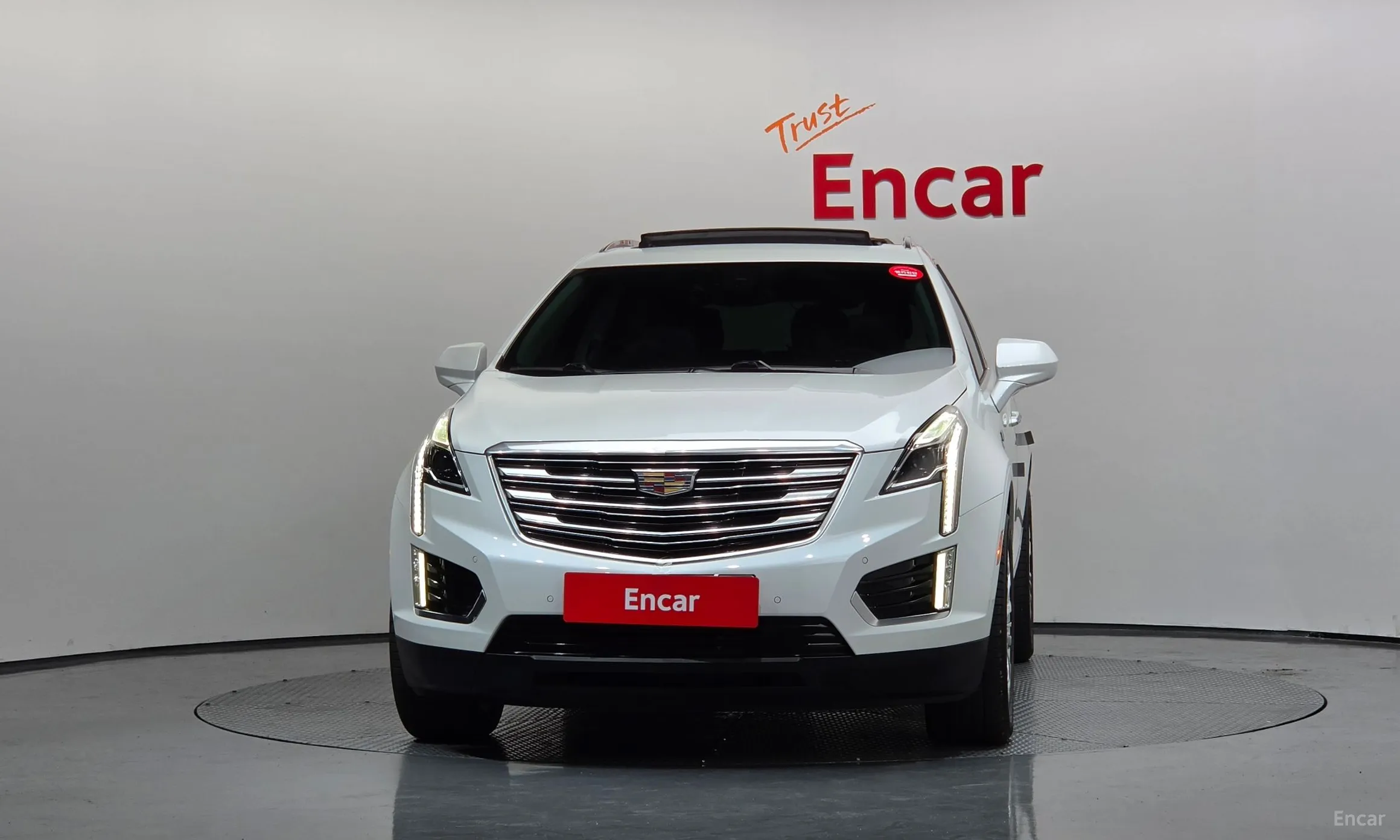 Cadillac XT5 превью 3