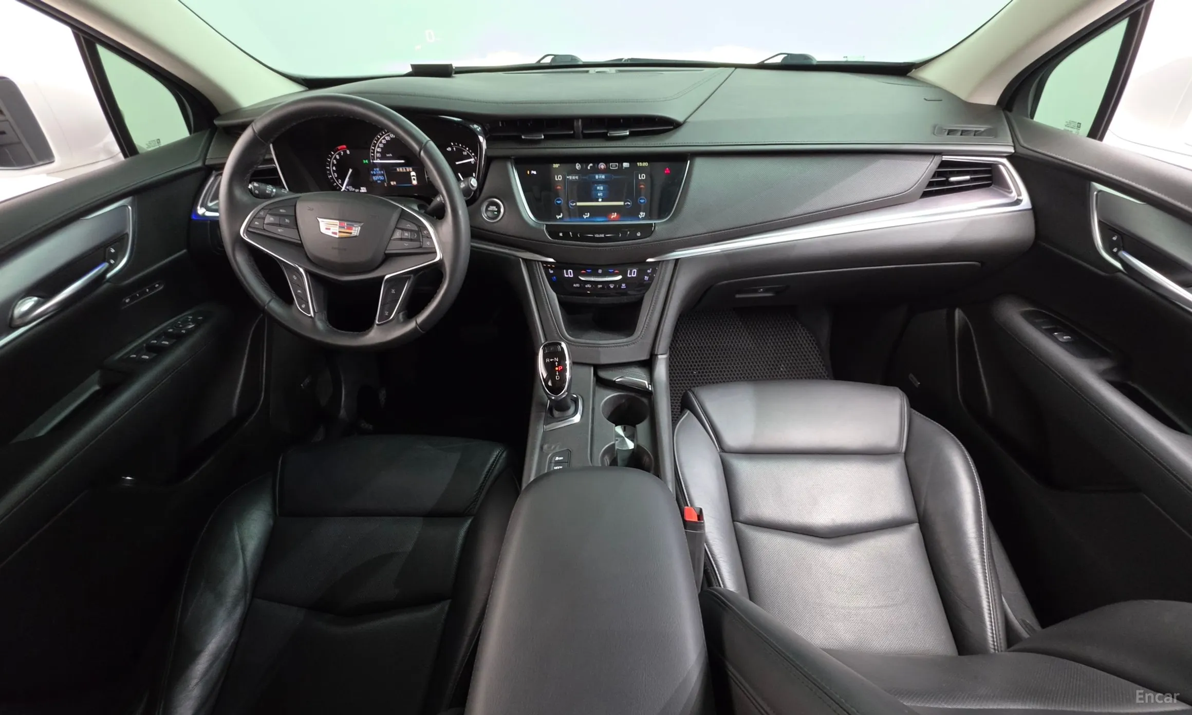 Cadillac XT5 превью 7