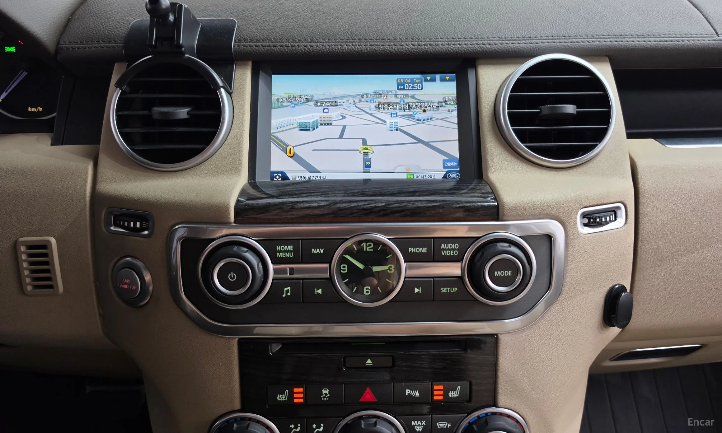 Land Rover Discovery 4 превью 14