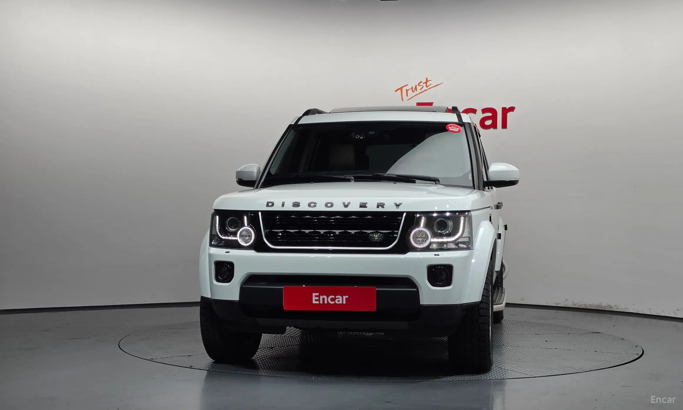 Land Rover Discovery 4 превью 3