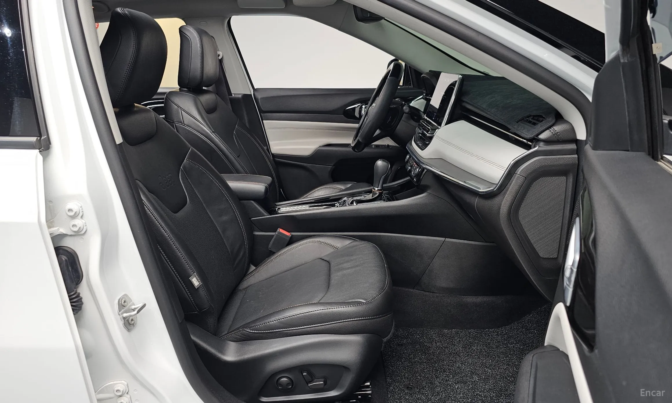Jeep Compass 2nd Generation превью 11