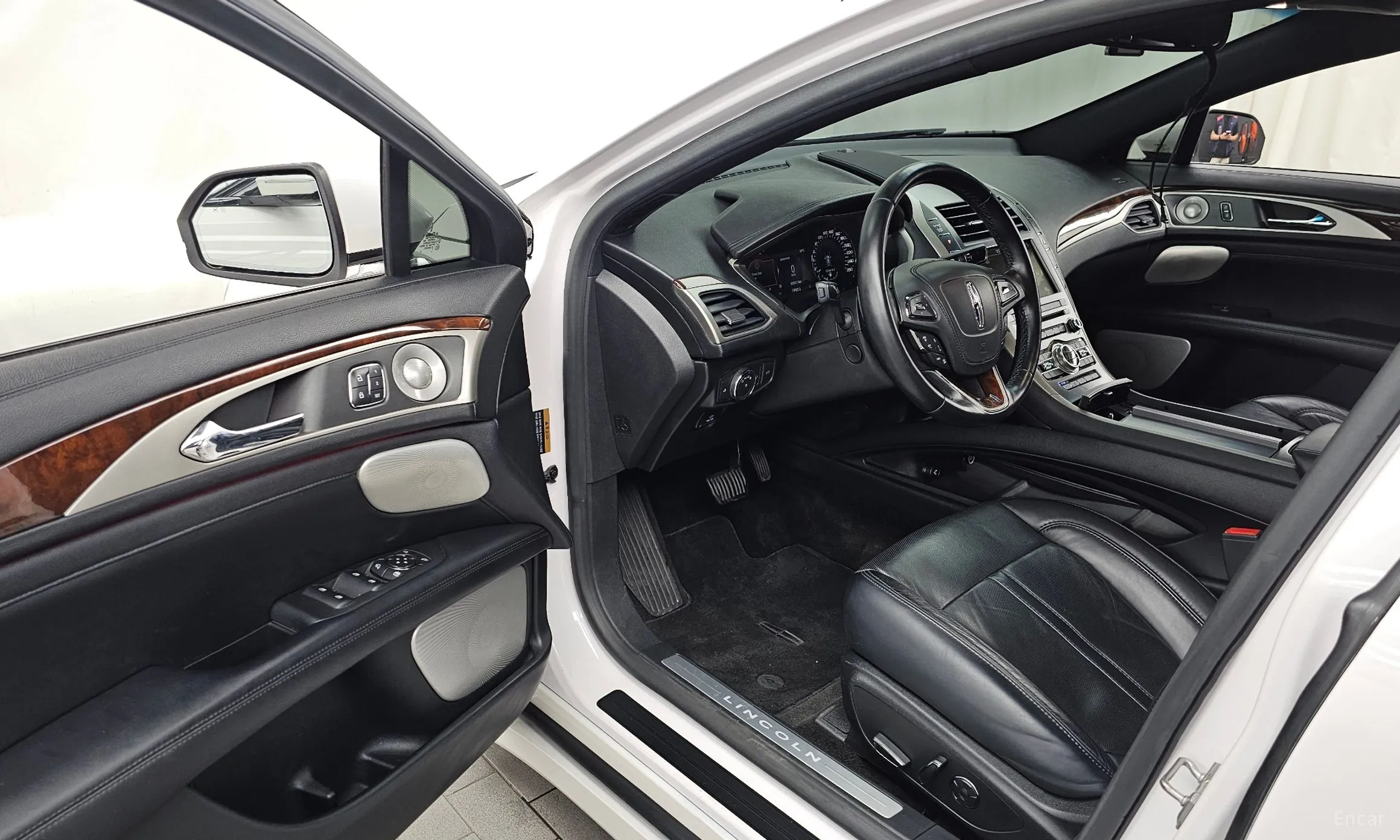 Lincoln New MKZ превью 10